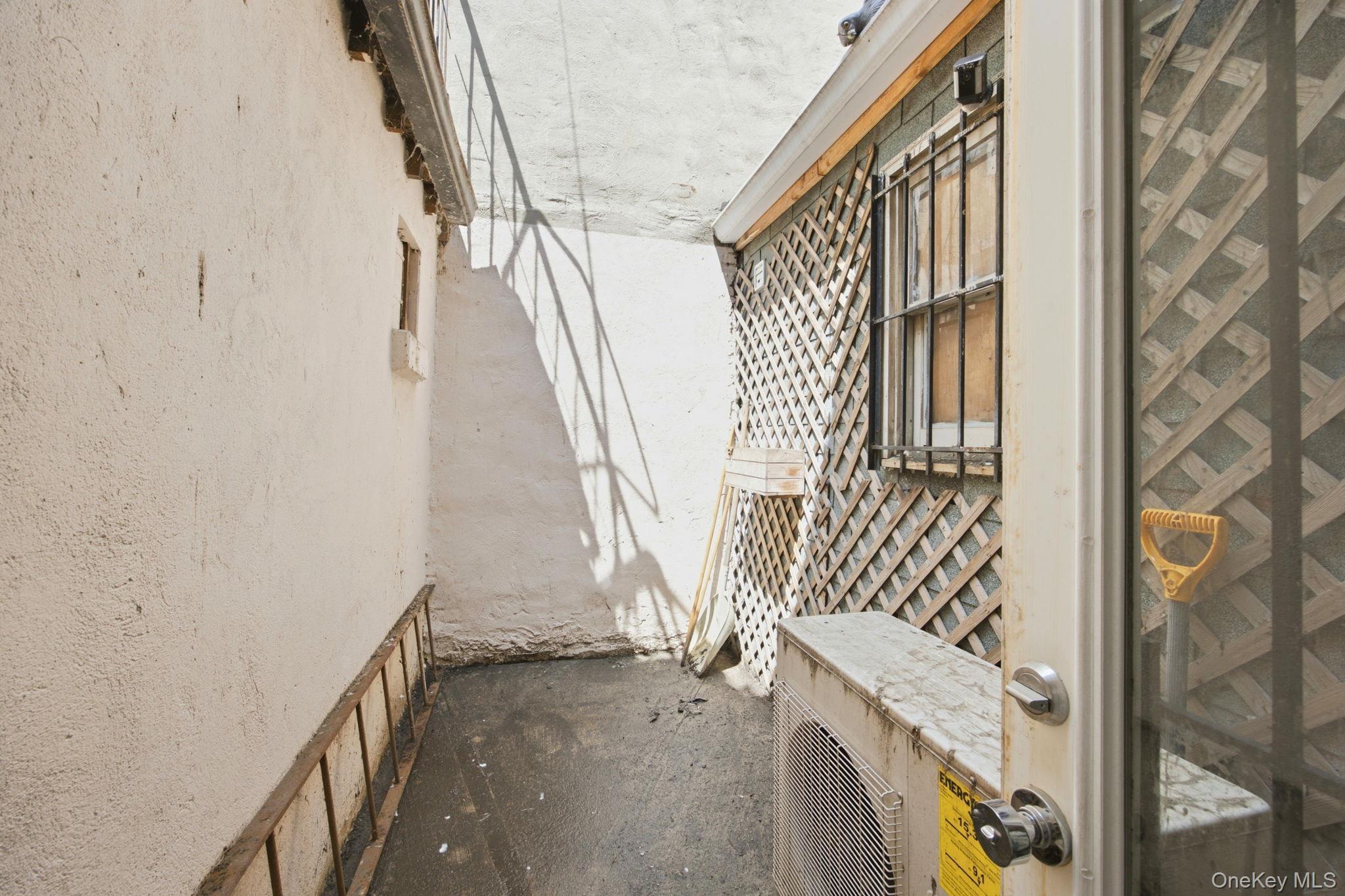 Single Family Graham Avenue  Brooklyn, NY 11206, MLS-1031867-22