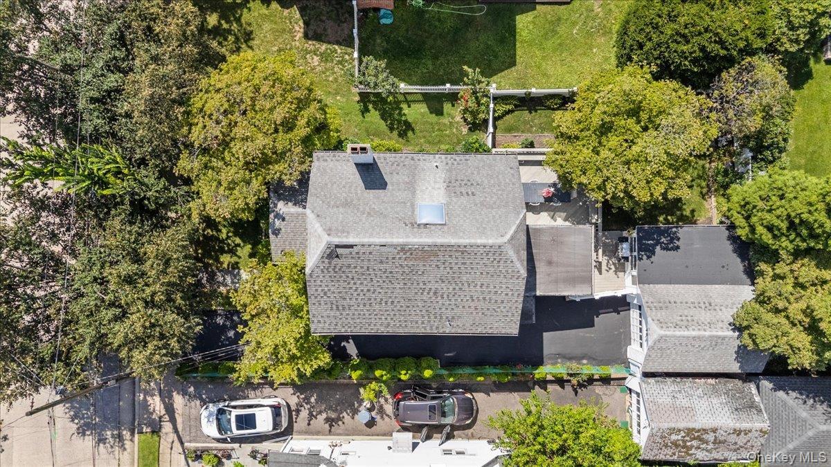 Single Family Cypress Avenue  Nassau County, NY 11050, MLS-1031880-43