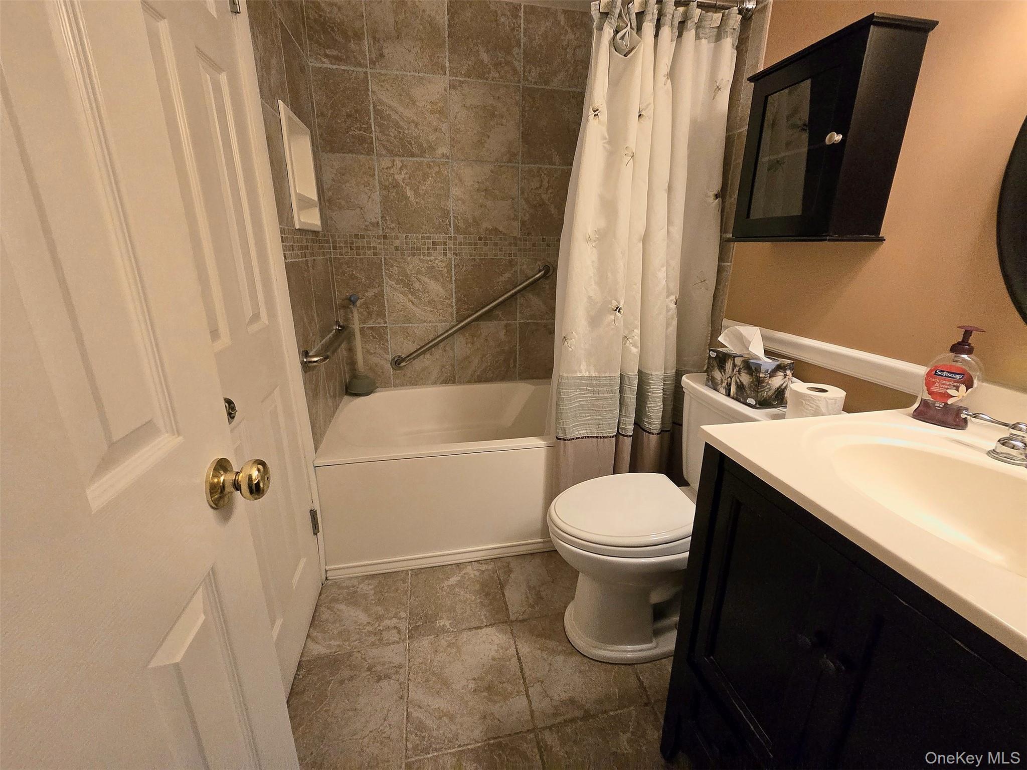 Single Family Meyer Lane  Suffolk County, NY 11763, MLS-1031881-21