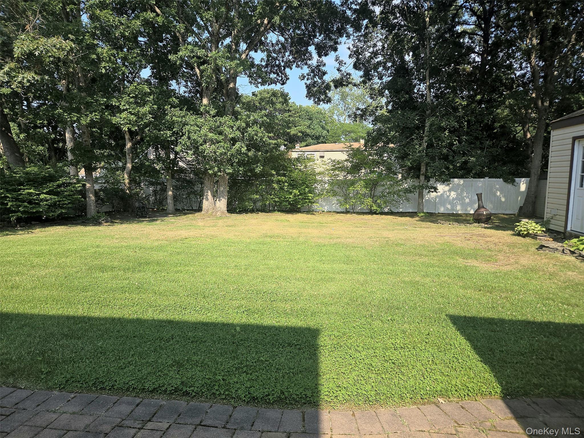 Single Family Meyer Lane  Suffolk County, NY 11763, MLS-1031881-8