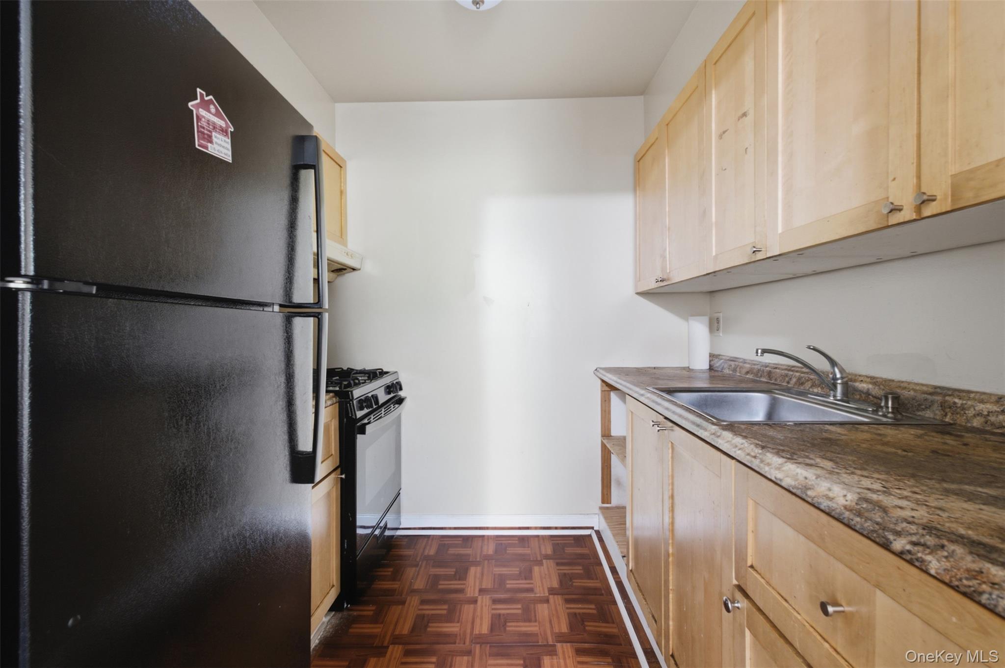 Single Family Mapes Avenue Bronx, NY 10460, MLS-1031889-5