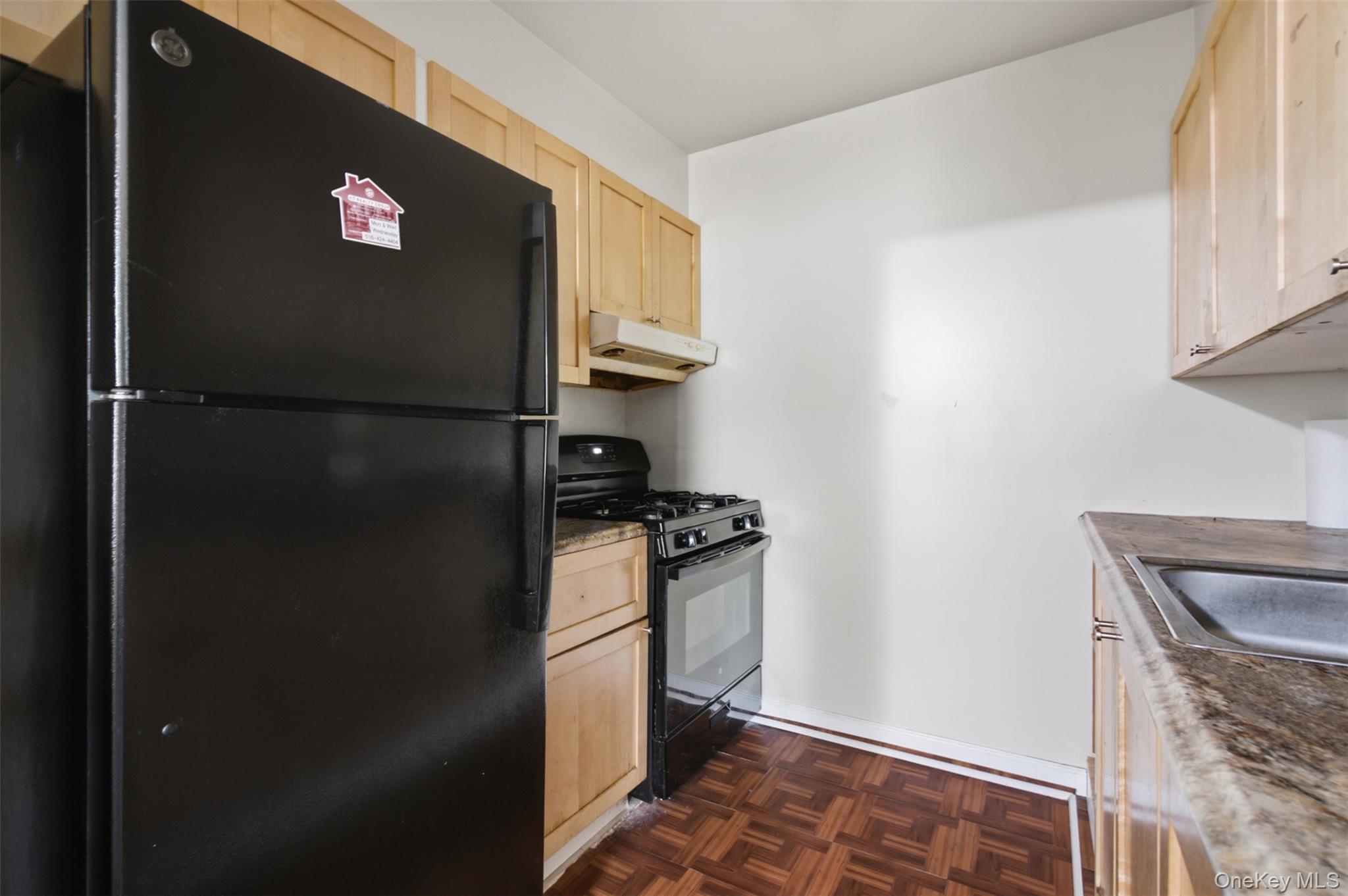Single Family Mapes Avenue Bronx, NY 10460, MLS-1031889-6