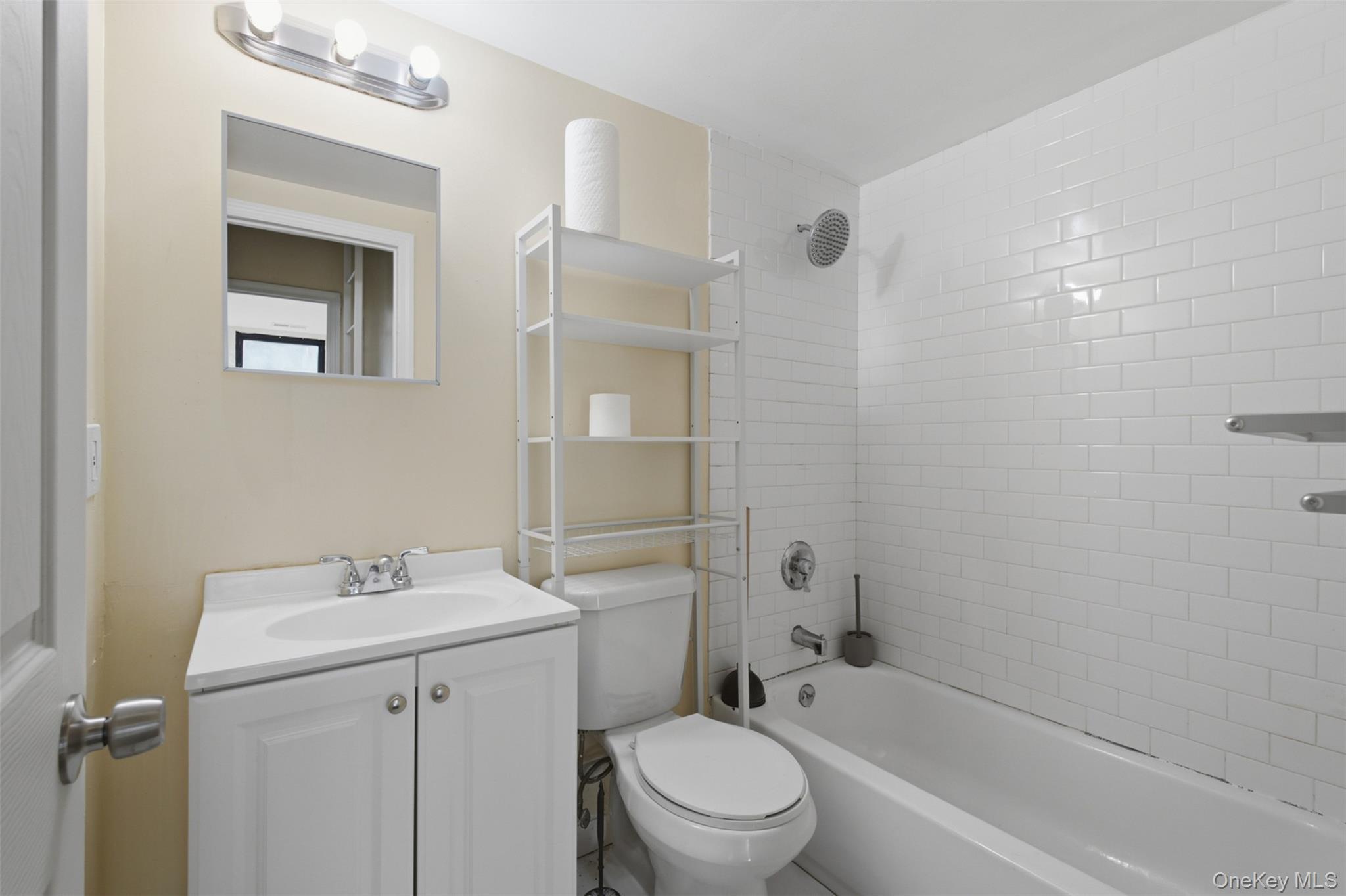Single Family Mapes Avenue Bronx, NY 10460, MLS-1031889-9