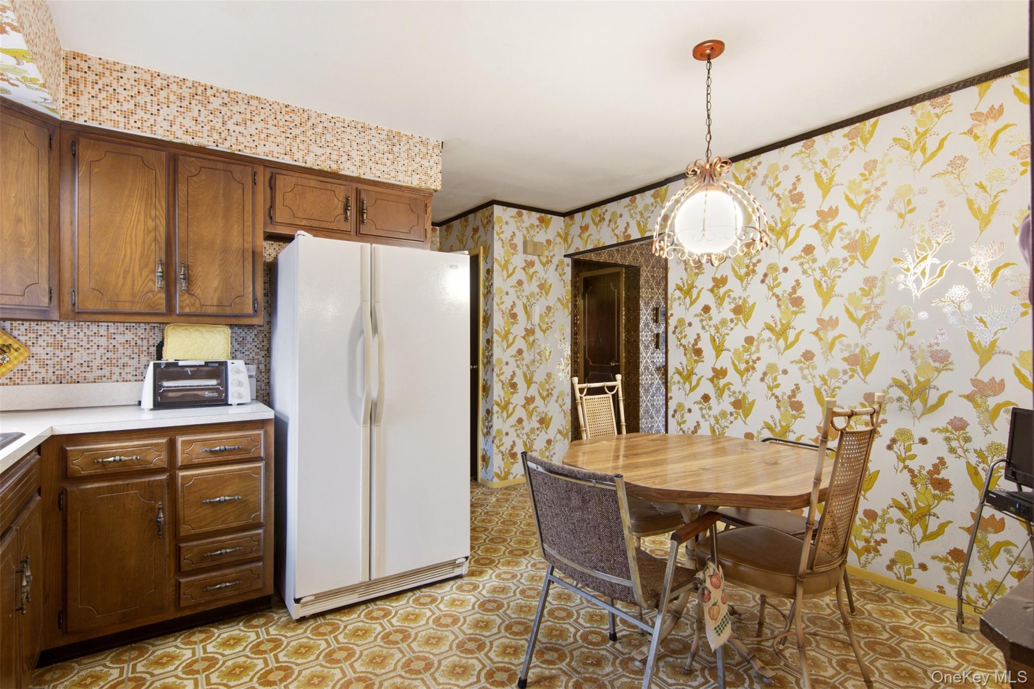 Single Family Smithtown Crescent Suffolk County, NY 11787, MLS-1031895-13