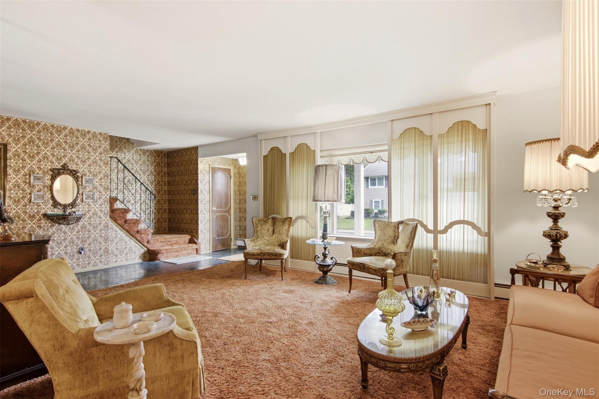 Single Family Smithtown Crescent Suffolk County, NY 11787, MLS-1031895-4