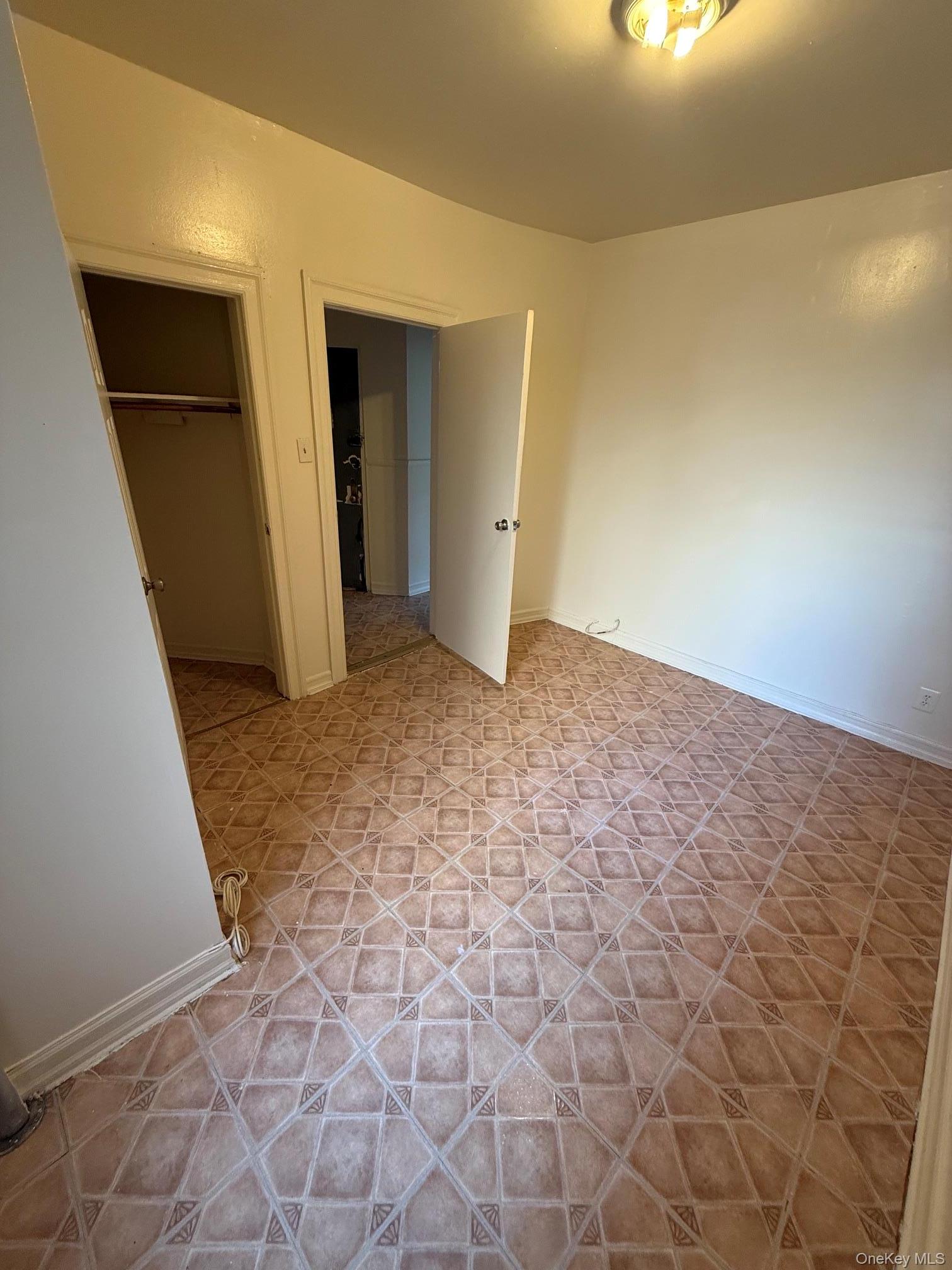 Coop Honeywell Avenue  Bronx, NY 10460, MLS-1031898-9