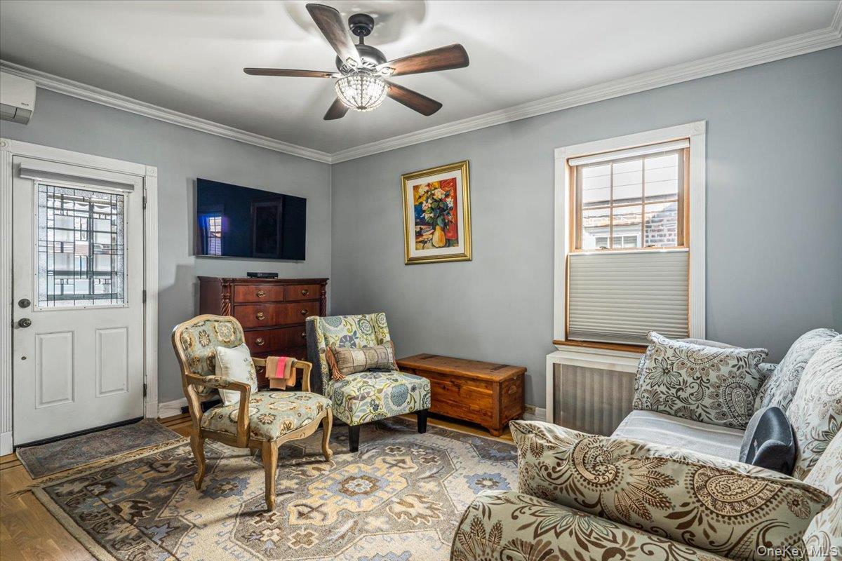 Single Family 25th Avenue Queens, NY 11357, MLS-1031900-13