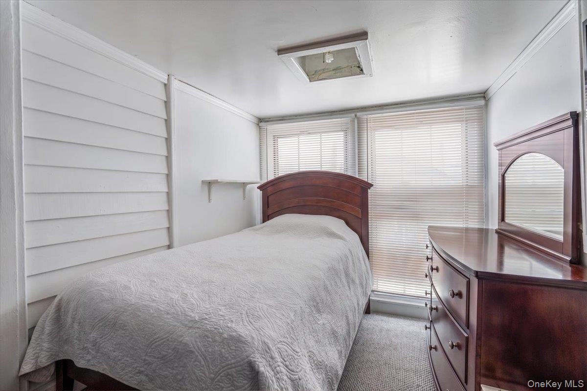 Single Family 25th Avenue Queens, NY 11357, MLS-1031900-29