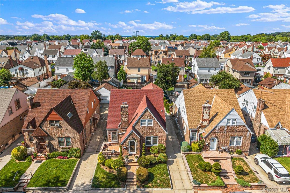 Single Family 25th Avenue Queens, NY 11357, MLS-1031900-34