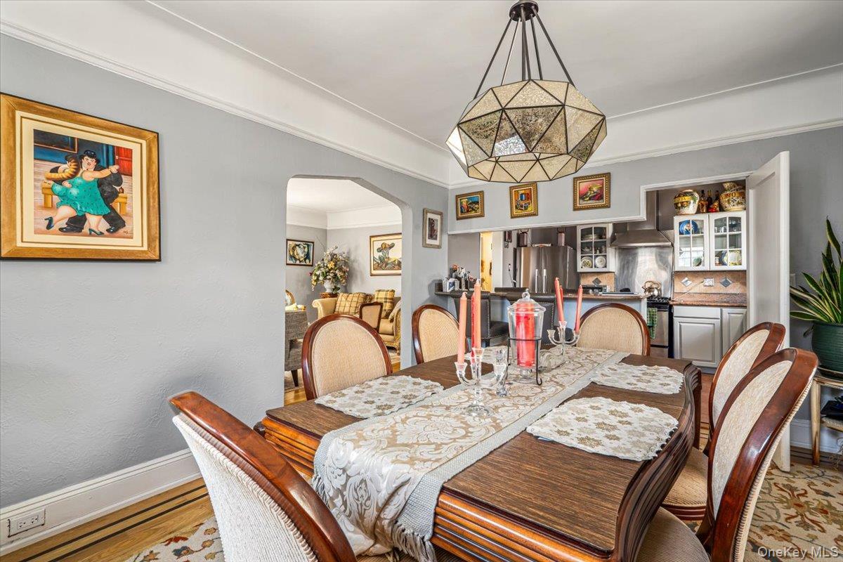 Single Family 25th Avenue Queens, NY 11357, MLS-1031900-8