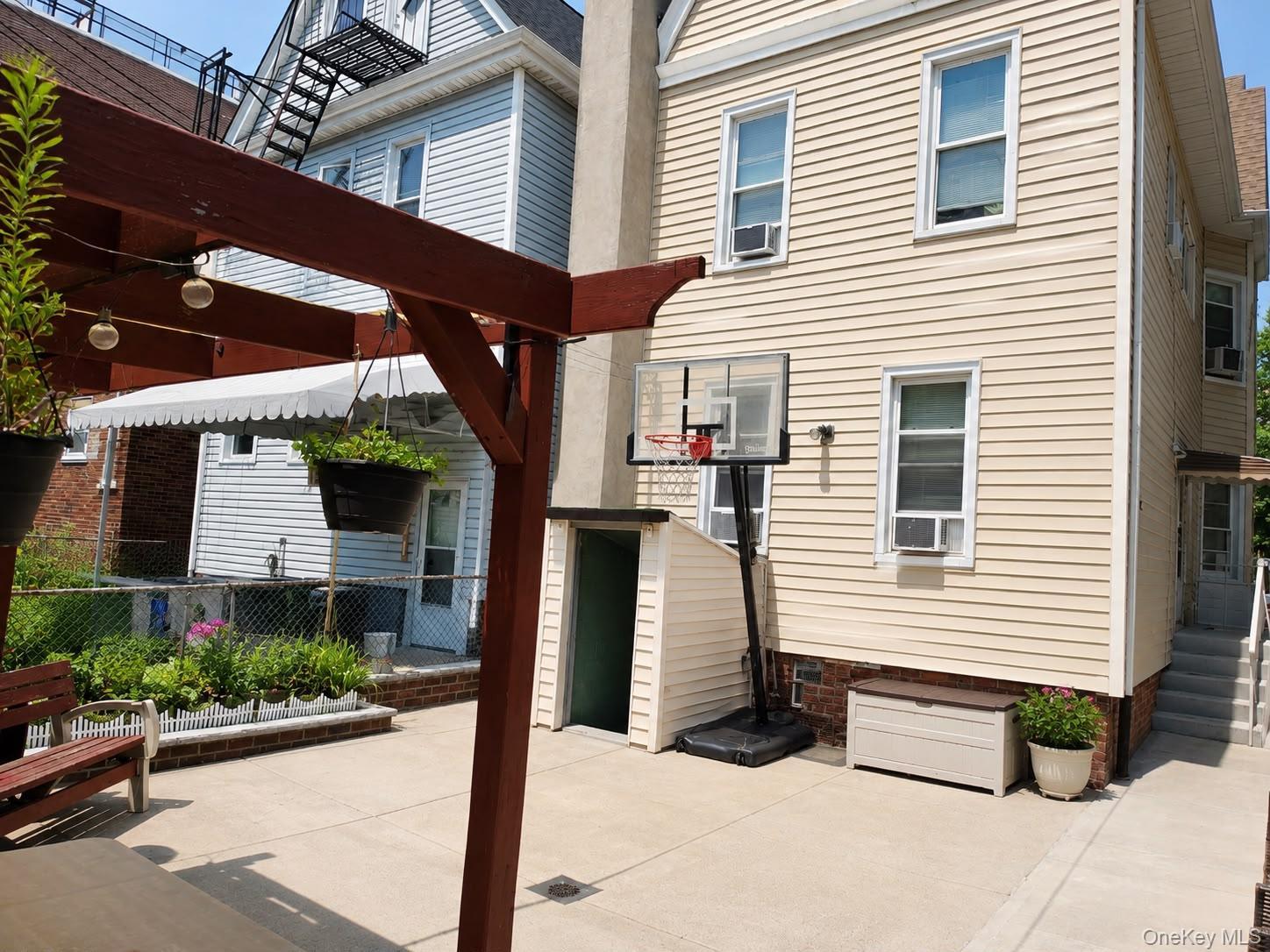 Single Family 41st Brooklyn, NY 11219, MLS-1031912-22