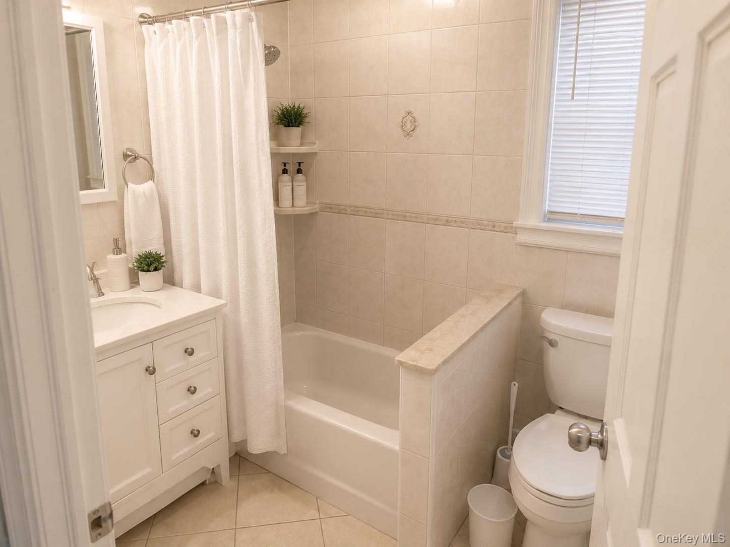 Single Family 41st  Brooklyn, NY 11219, MLS-1031912-38
