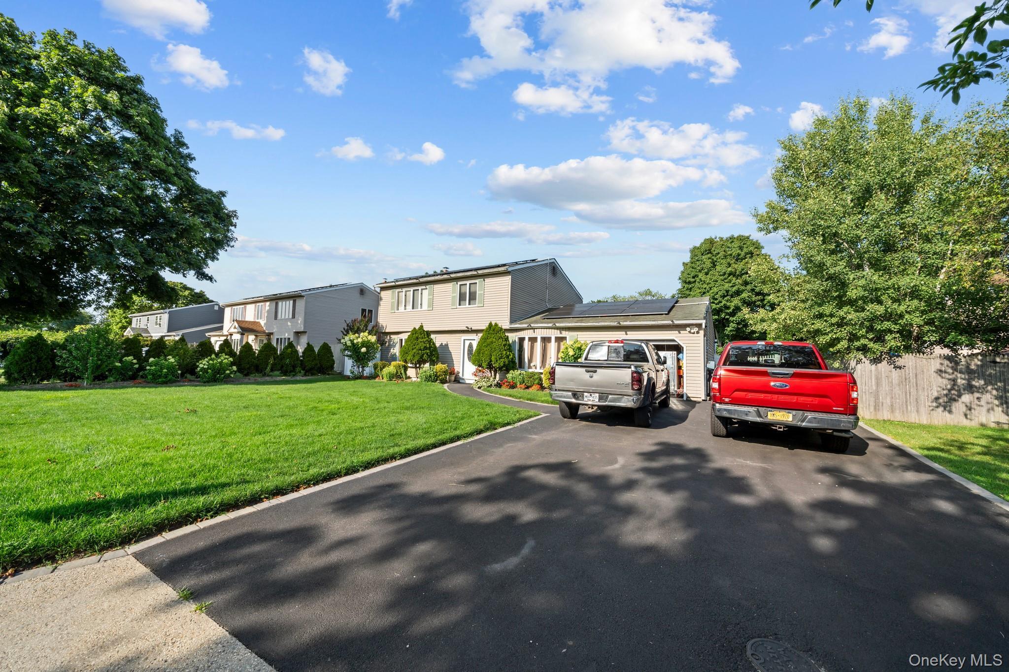 Single Family Sprat Street  Suffolk County, NY 11763, MLS-1031946-21