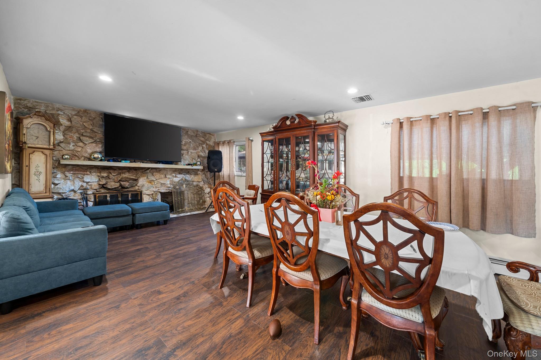 Single Family Sprat Street  Suffolk County, NY 11763, MLS-1031946-28