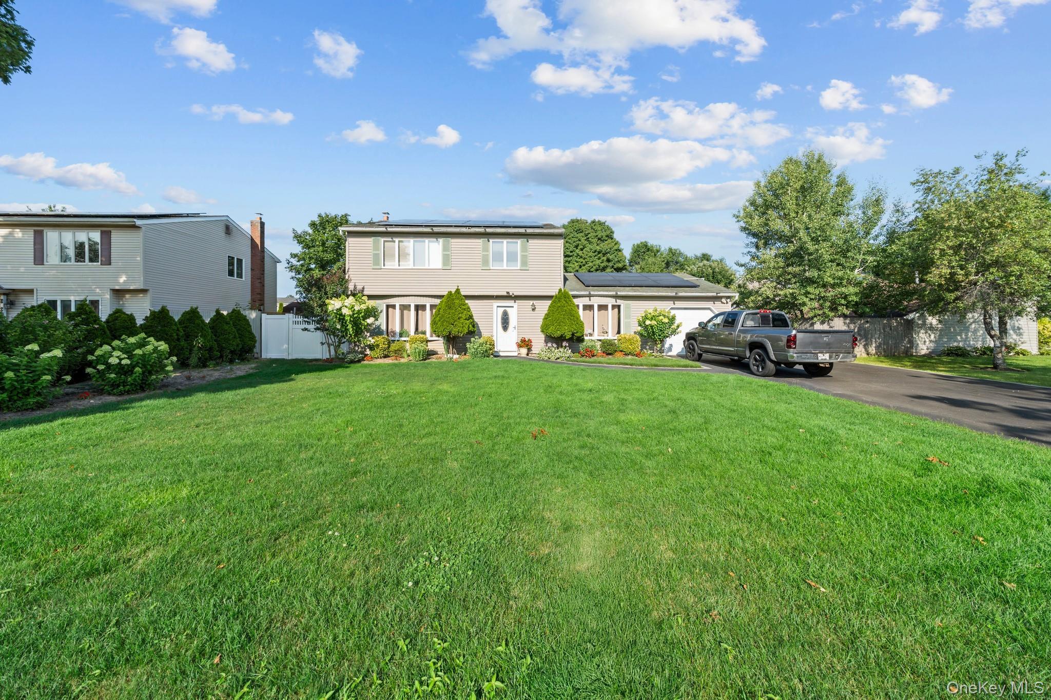 Single Family Sprat Street  Suffolk County, NY 11763, MLS-1031946-8