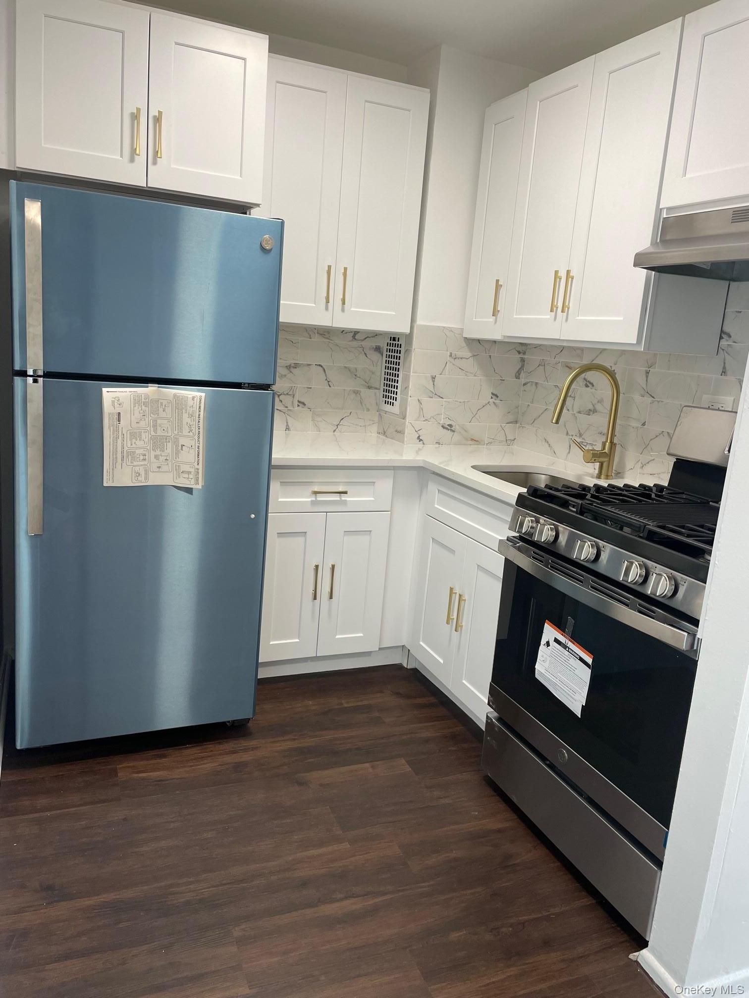 Apartment Highland Avenue  Queens, NY 11432, MLS-1031951-5