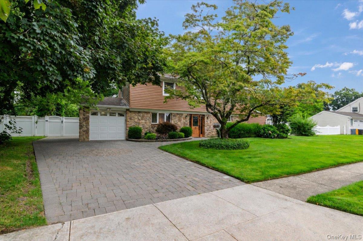 Single Family Donald Drive  Nassau County, NY 11804, MLS-1031953-2