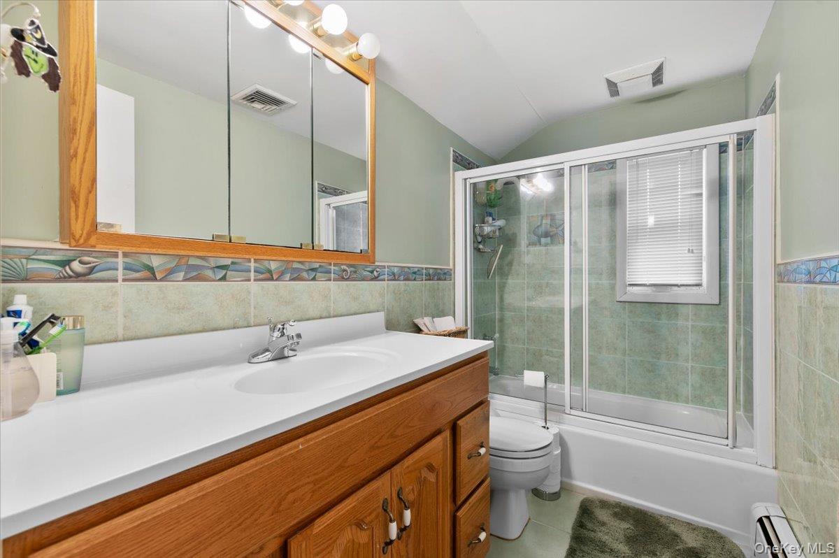 Single Family Donald Drive  Nassau County, NY 11804, MLS-1031953-22