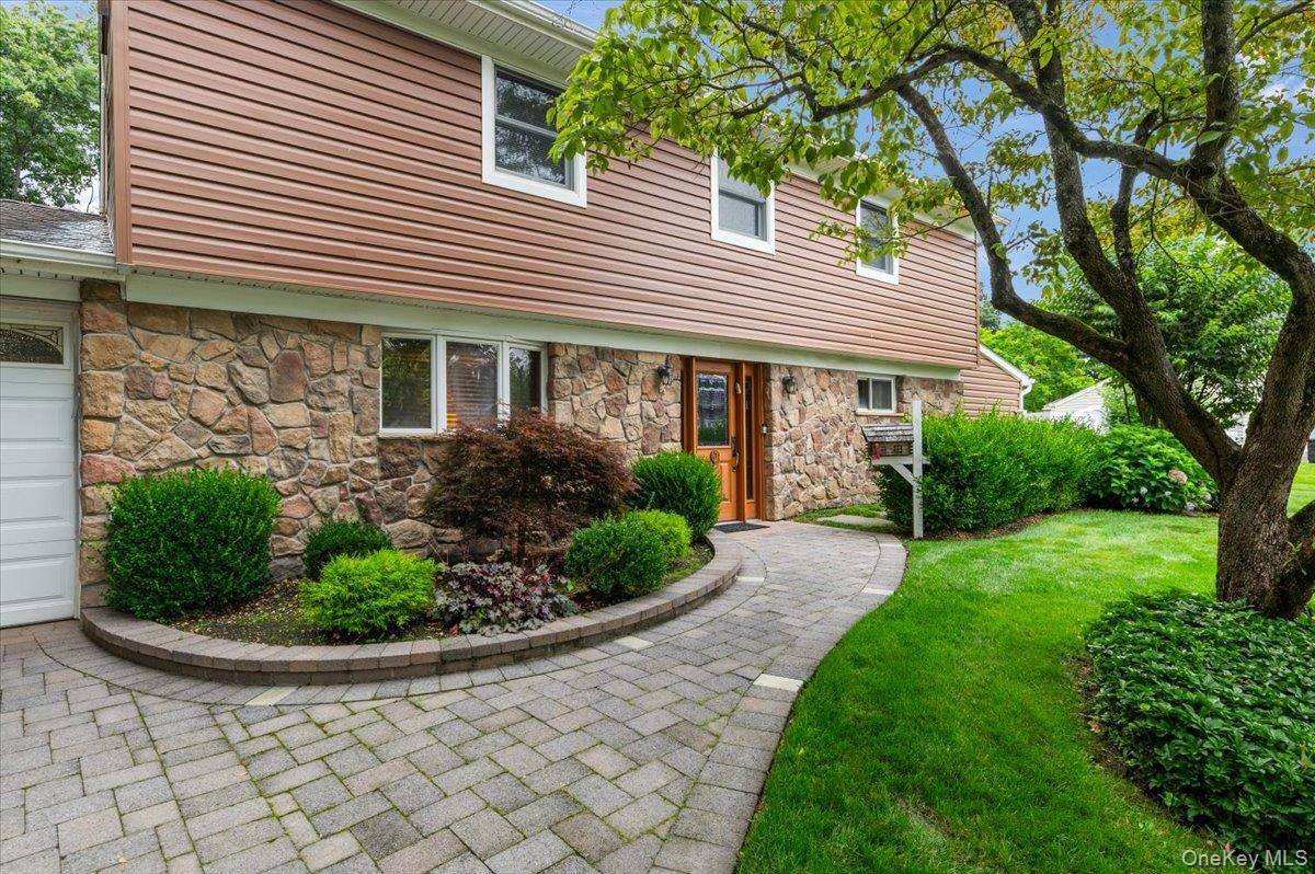 Single Family Donald Drive  Nassau County, NY 11804, MLS-1031953-3