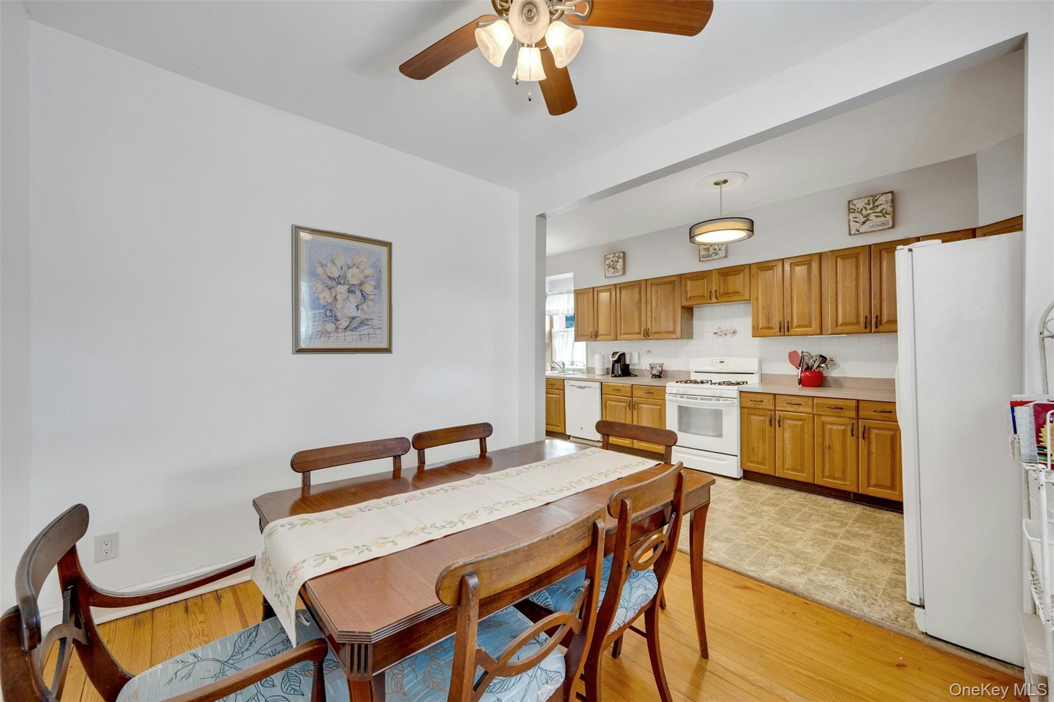 Single Family Research Avenue Bronx, NY 10465, MLS-1031969-12