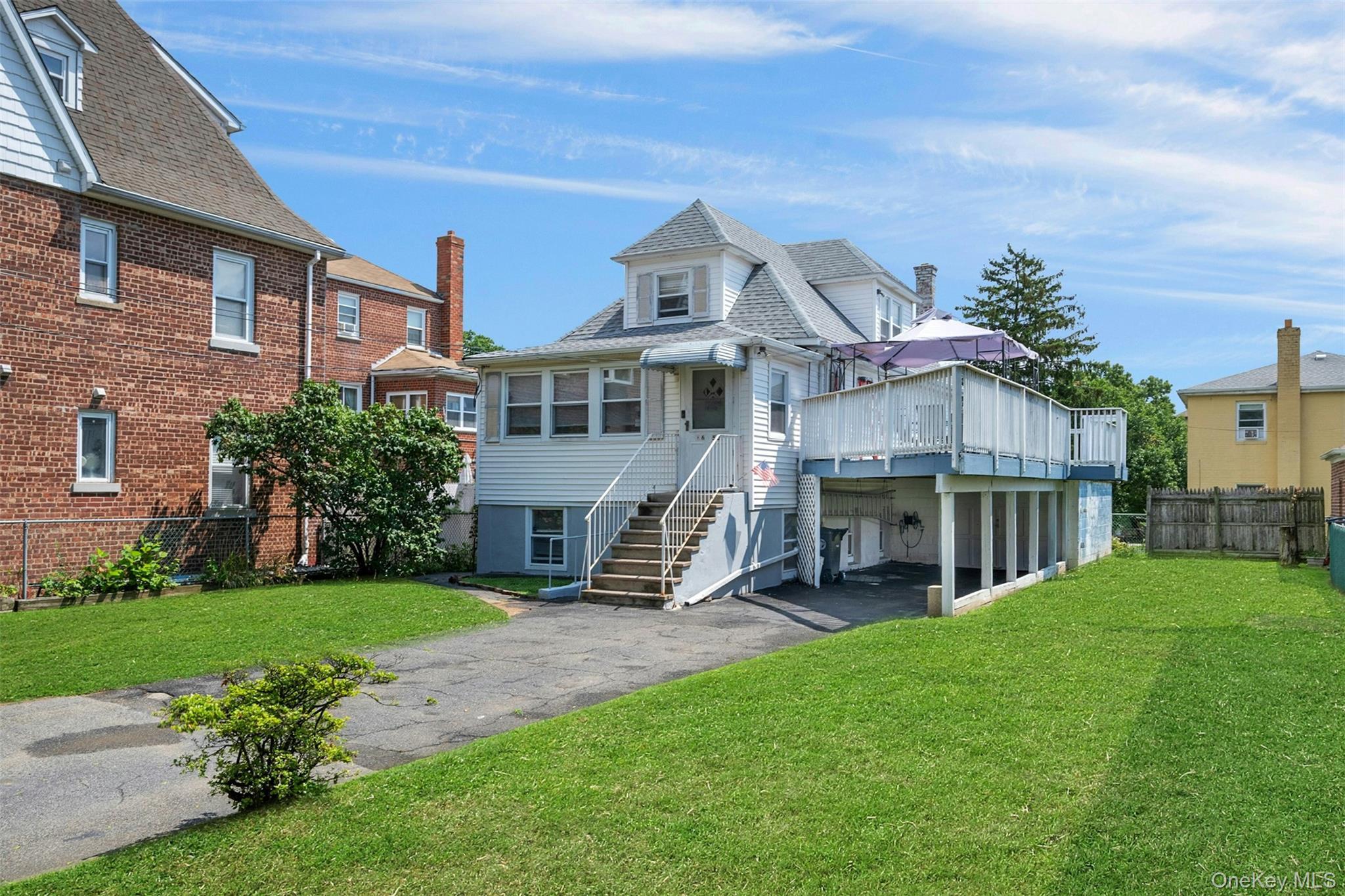 Single Family Research Avenue Bronx, NY 10465, MLS-1031969-2