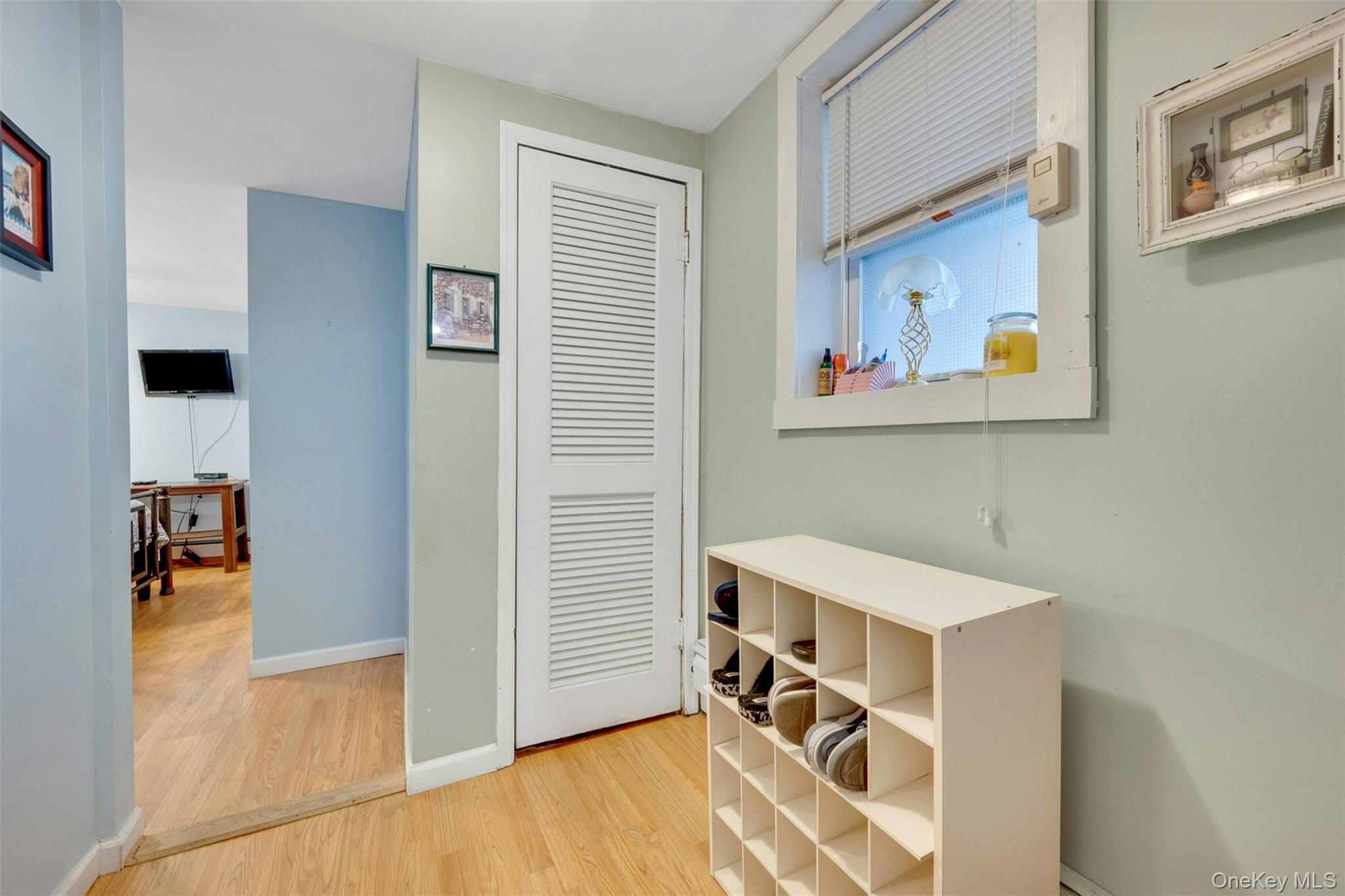 Single Family Research Avenue Bronx, NY 10465, MLS-1031969-20