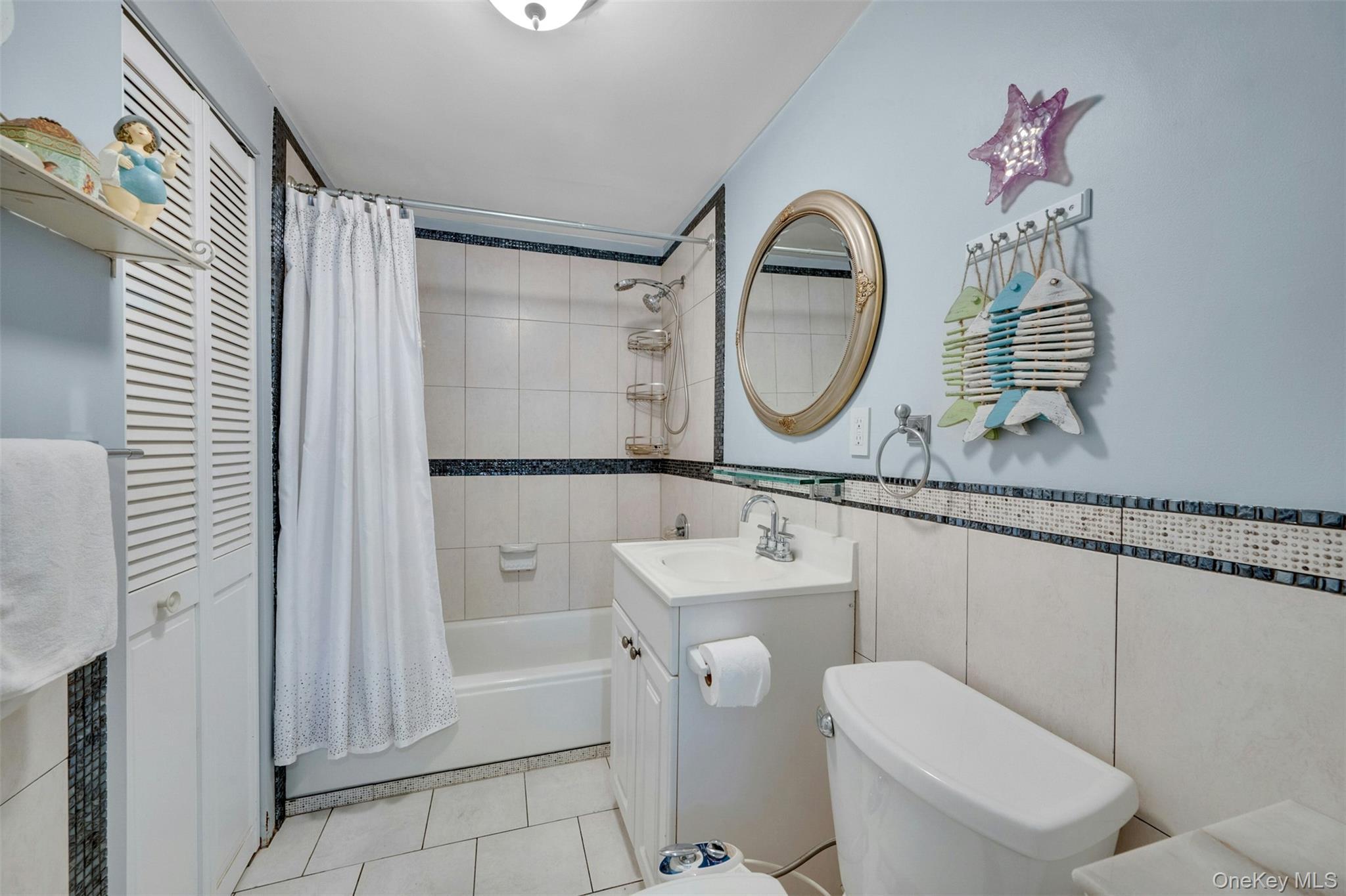 Single Family Research Avenue Bronx, NY 10465, MLS-1031969-21