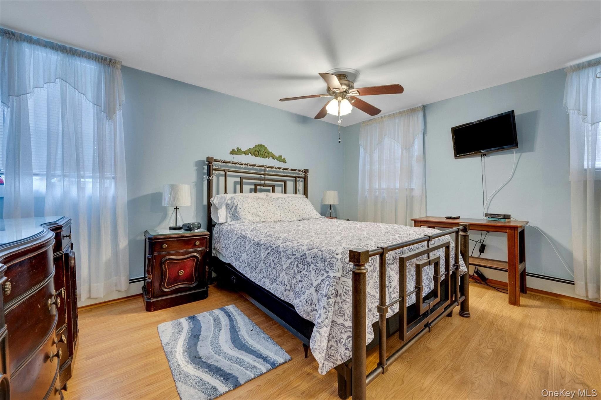 Single Family Research Avenue Bronx, NY 10465, MLS-1031969-22