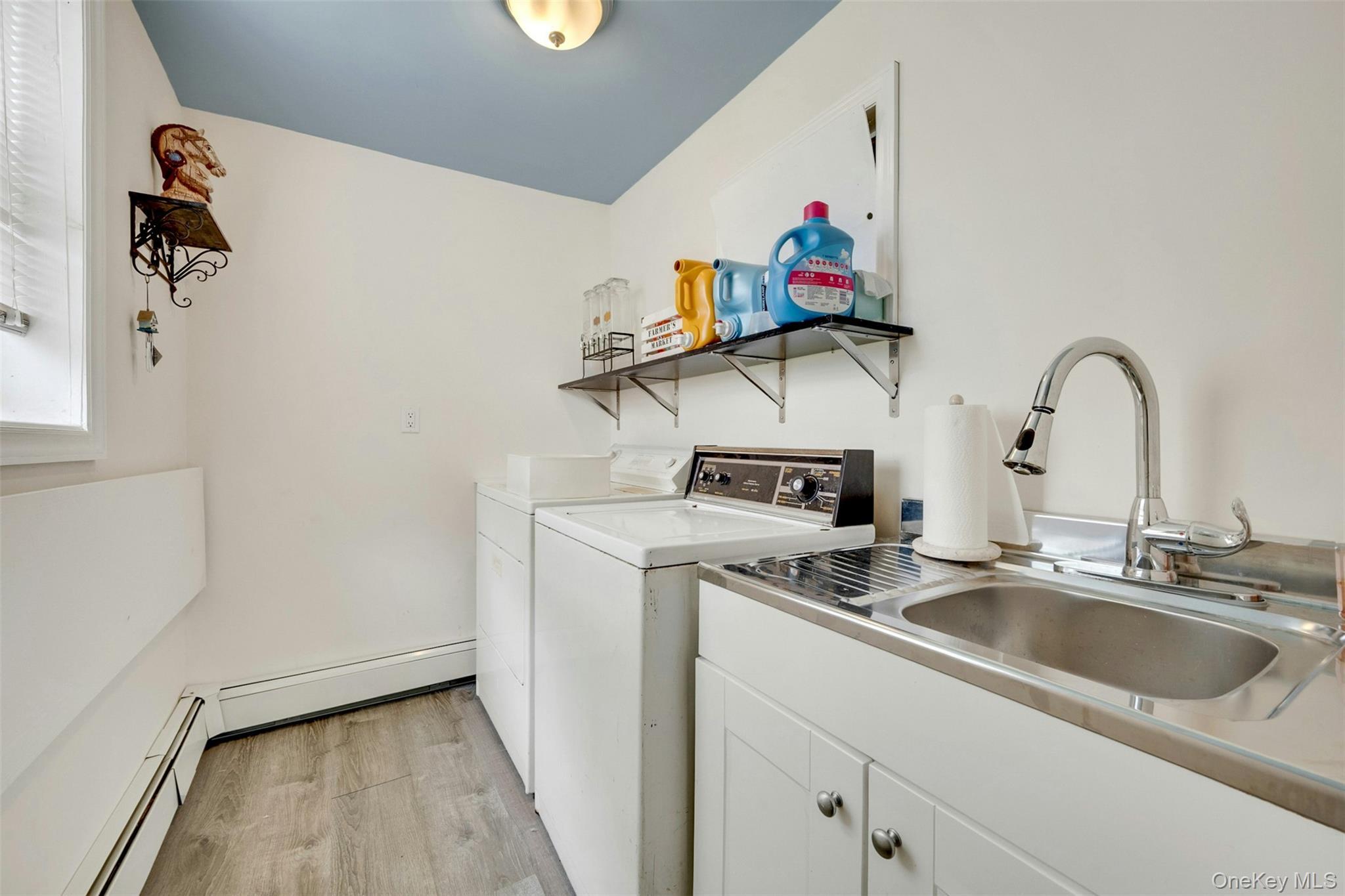 Single Family Research Avenue Bronx, NY 10465, MLS-1031969-23