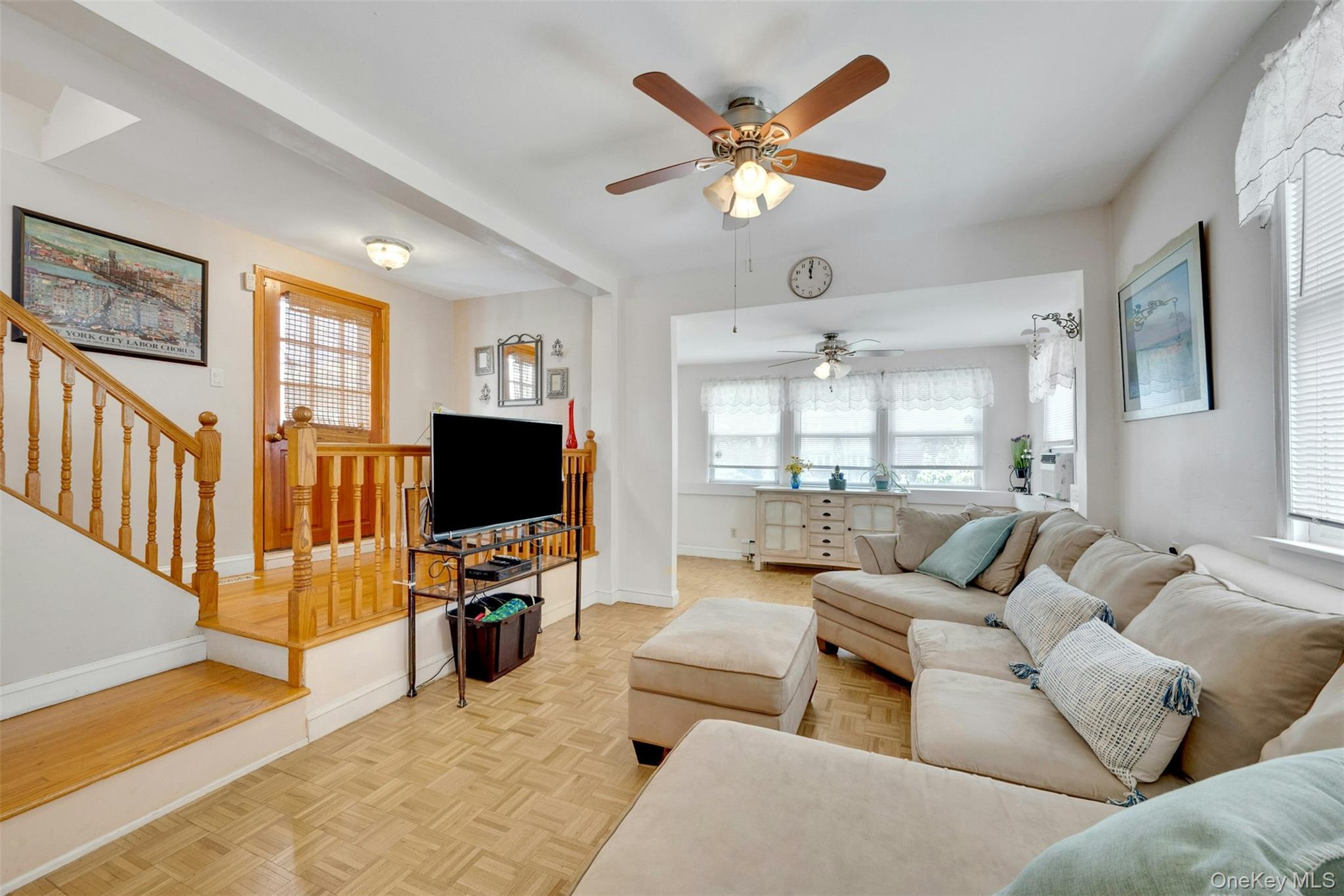 Single Family Research Avenue Bronx, NY 10465, MLS-1031969-7