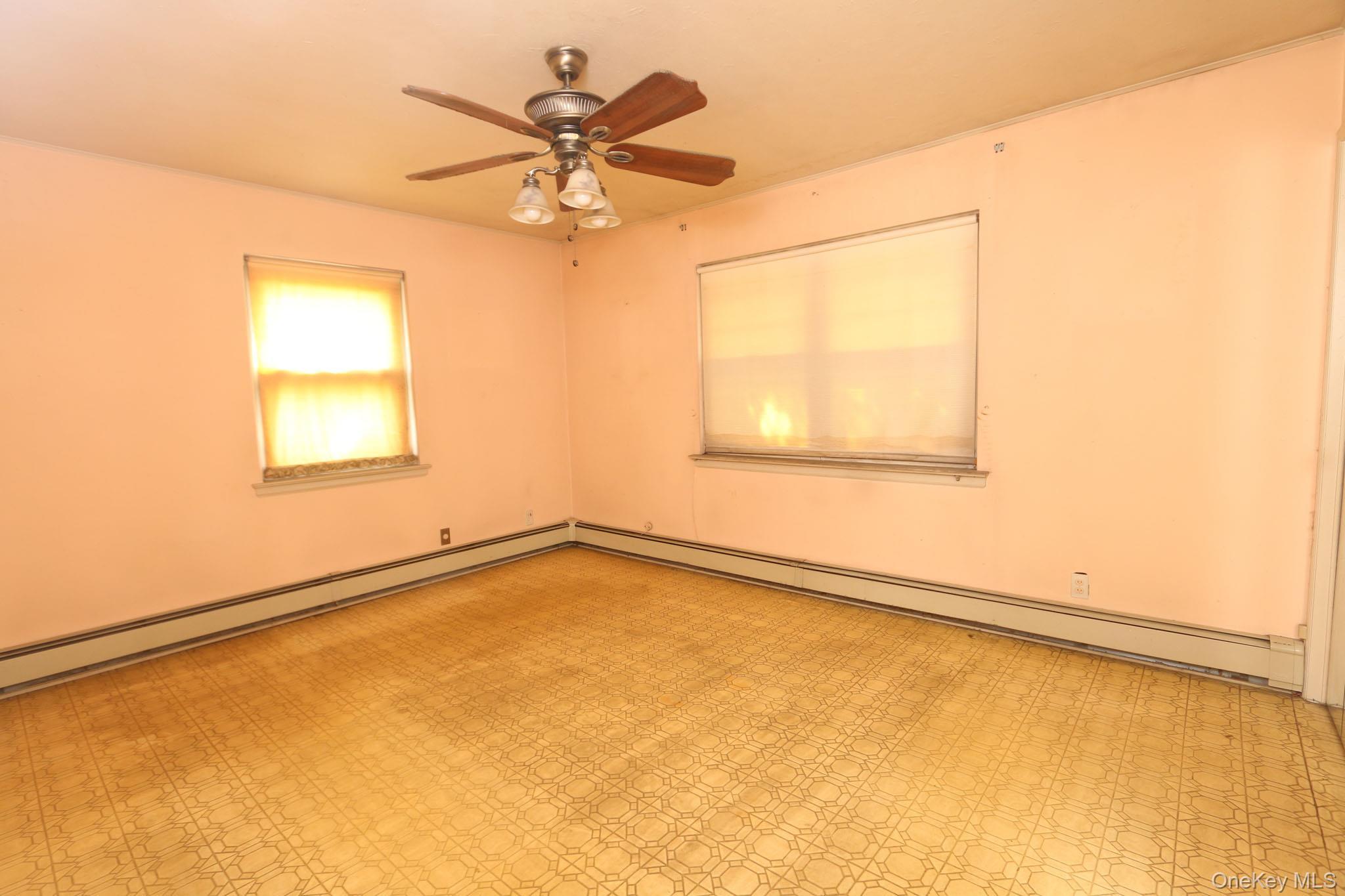 Single Family Ivanhoe Place Nassau County, NY 11580, MLS-1031979-4