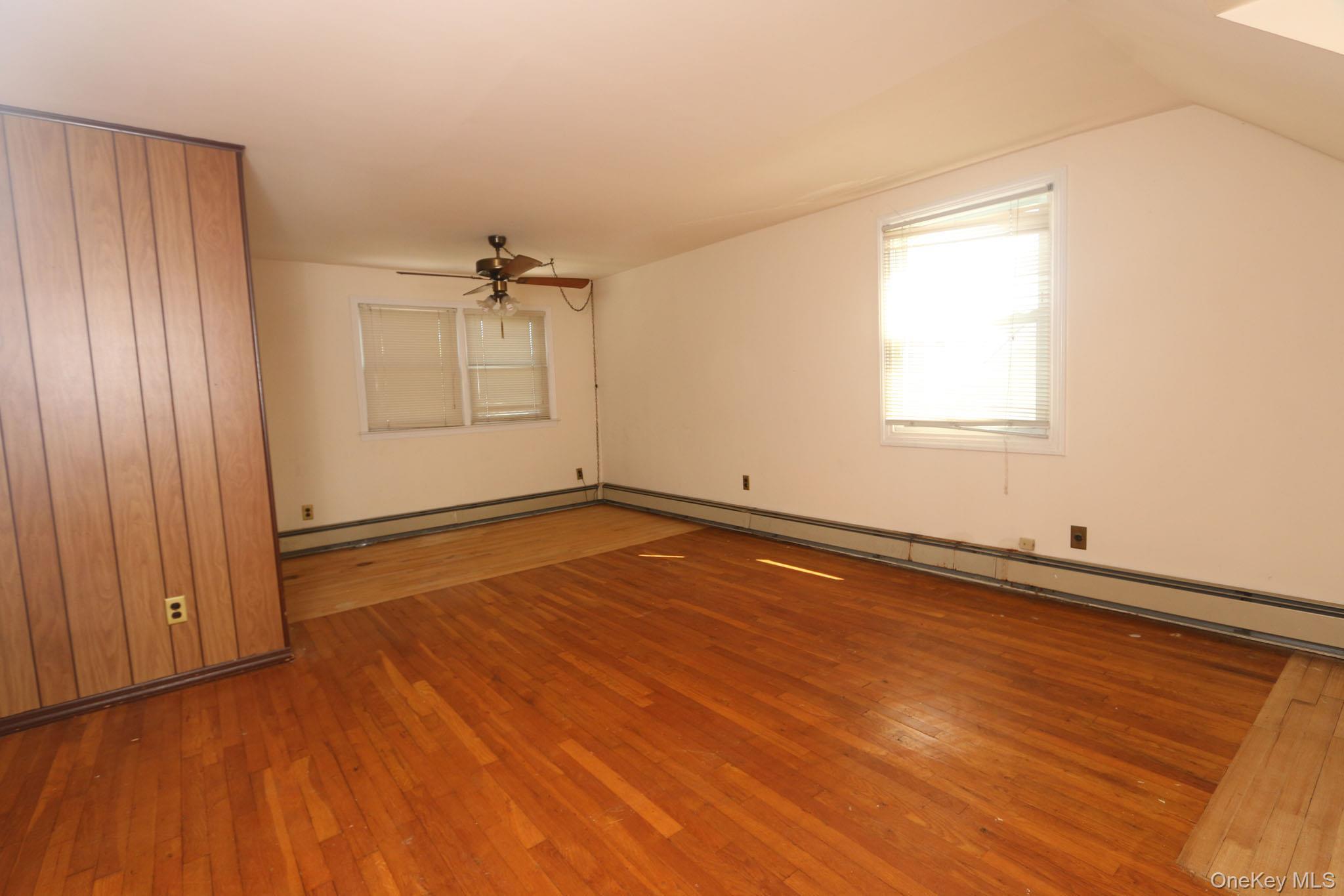 Single Family Ivanhoe Place Nassau County, NY 11580, MLS-1031979-8