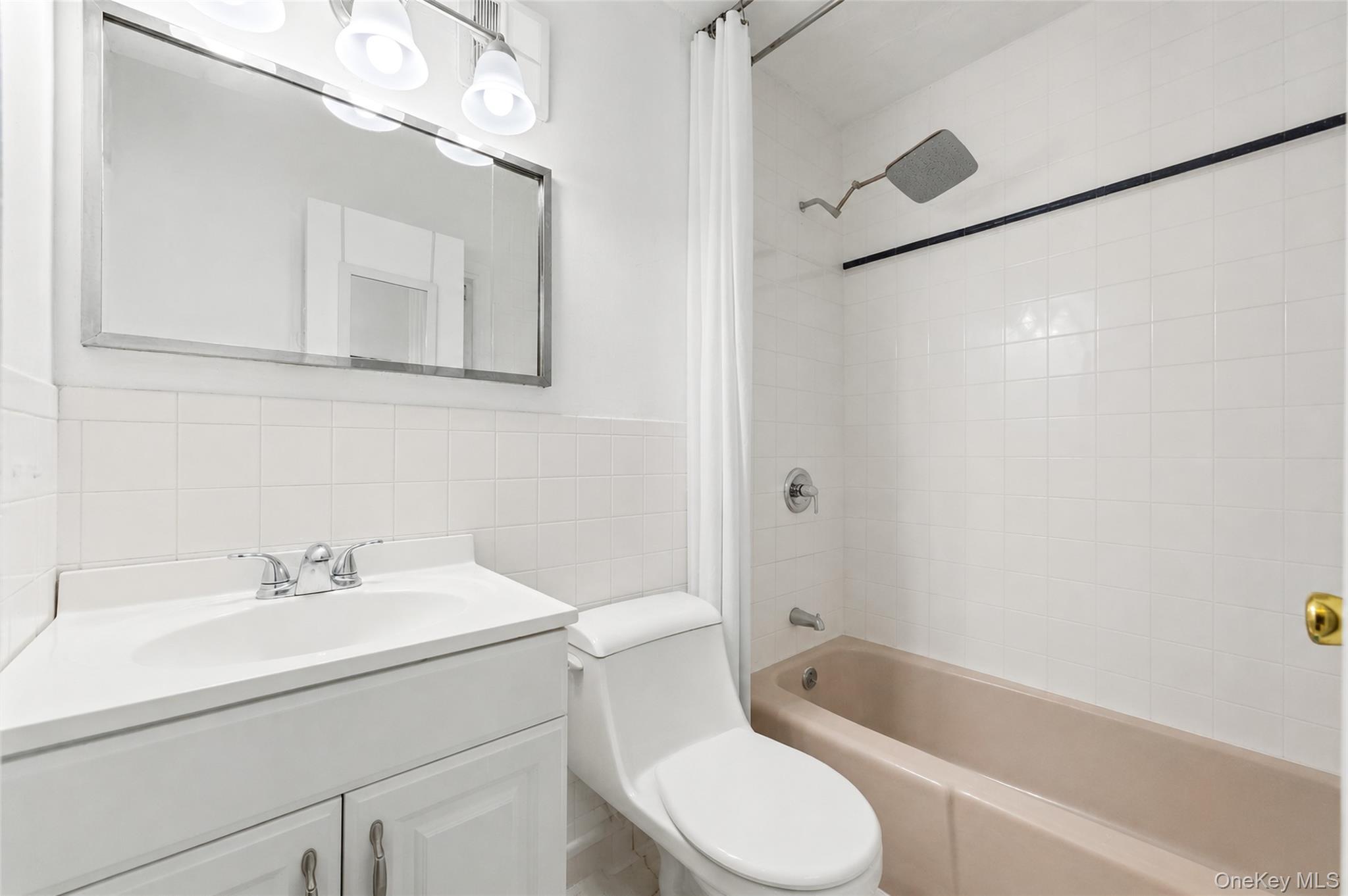 Single Family 235 Street  Queens, NY 11363, MLS-1032001-21