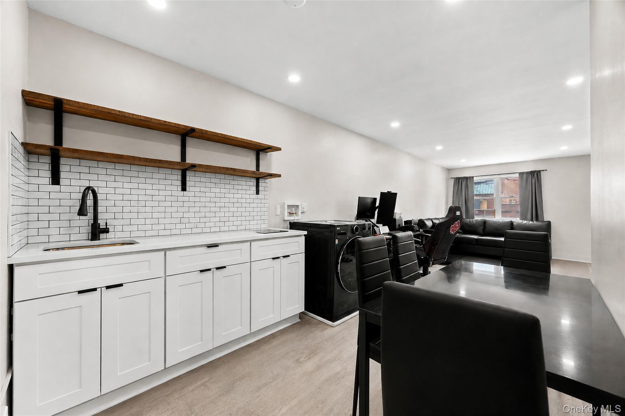 Single Family 235 Street  Queens, NY 11363, MLS-1032001-27