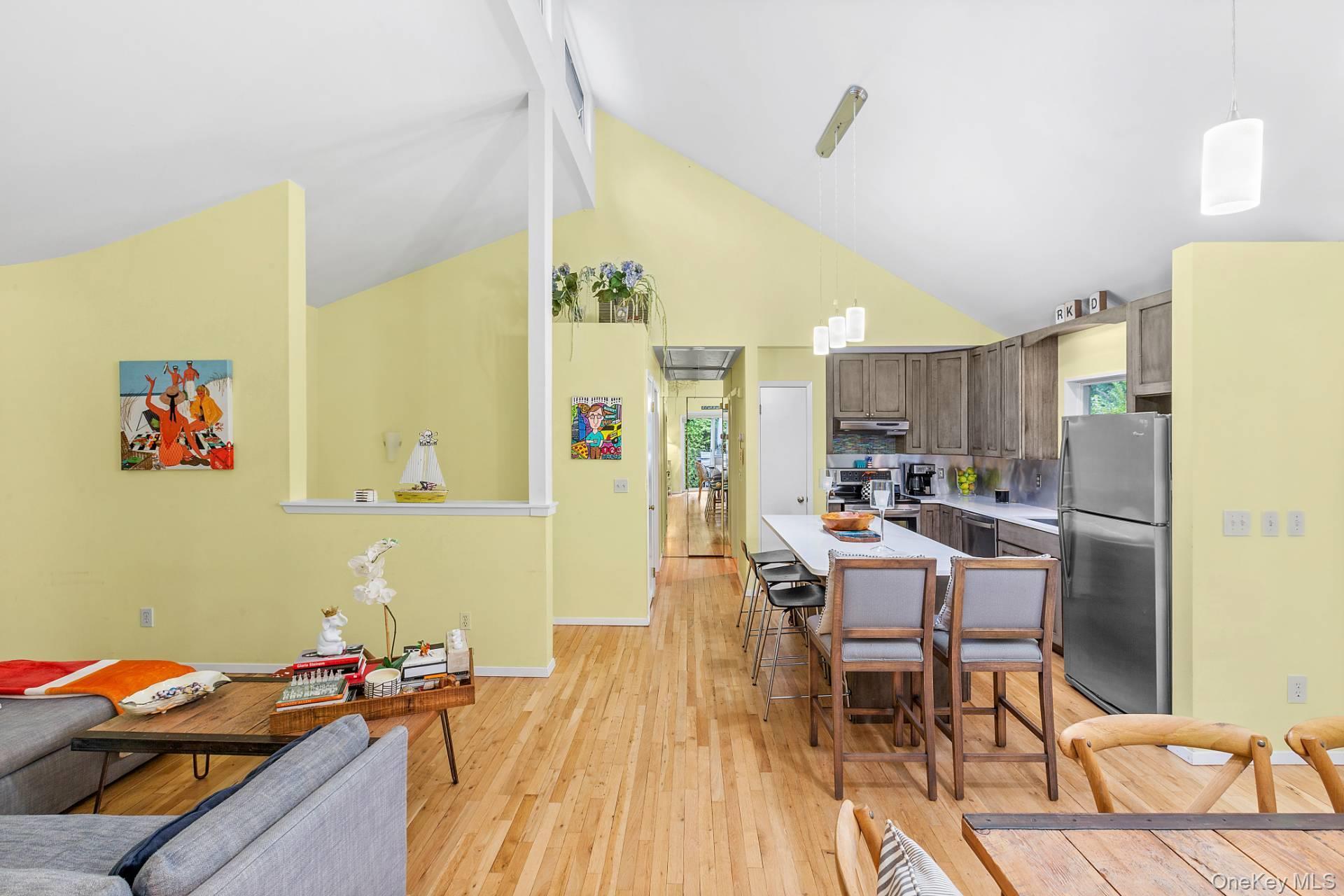 Single Family Hoover Court  Suffolk County, NY 11954, MLS-1032010-4