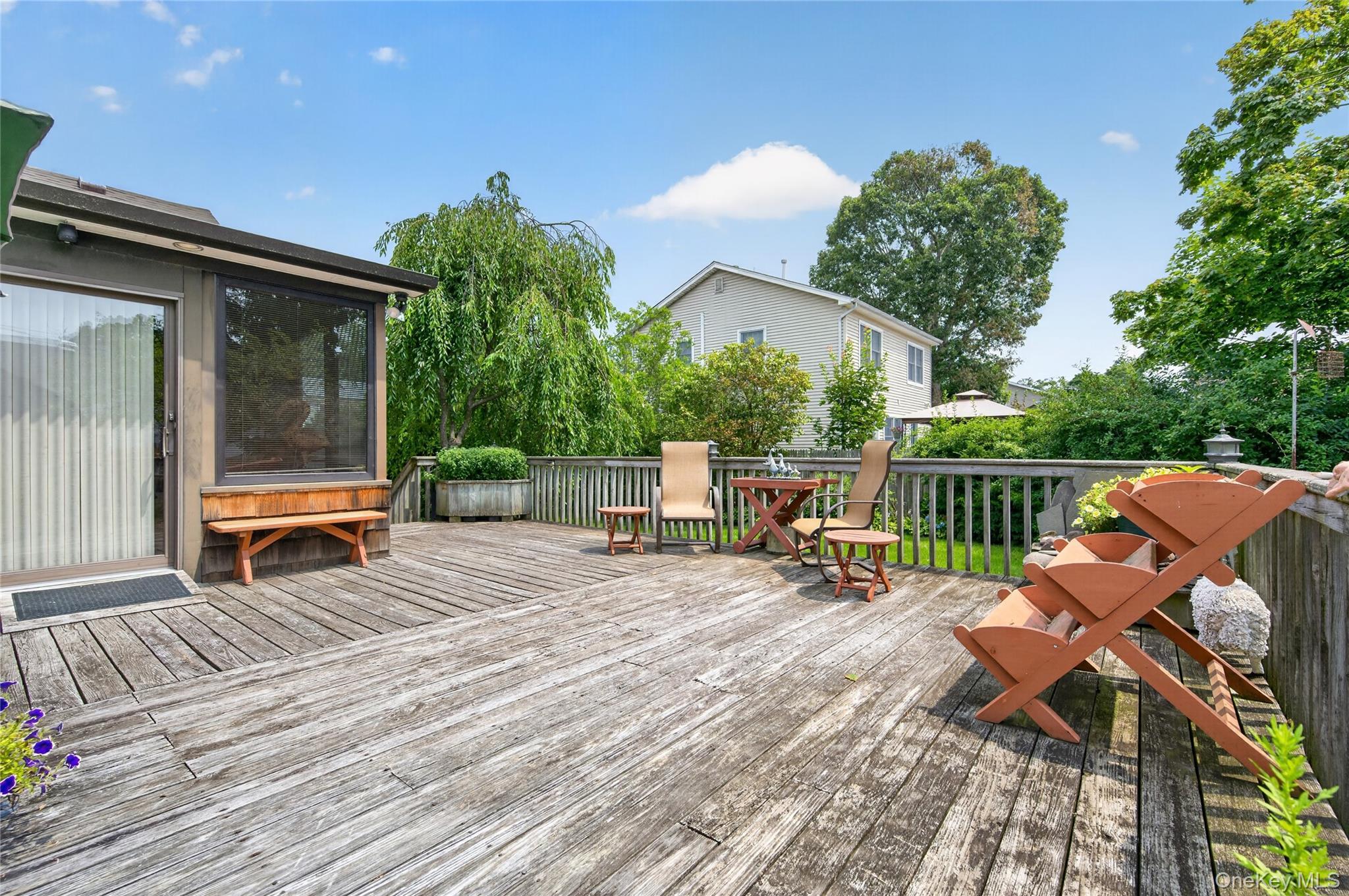 Single Family Cedar Street Suffolk County, NY 11751, MLS-1032012-29