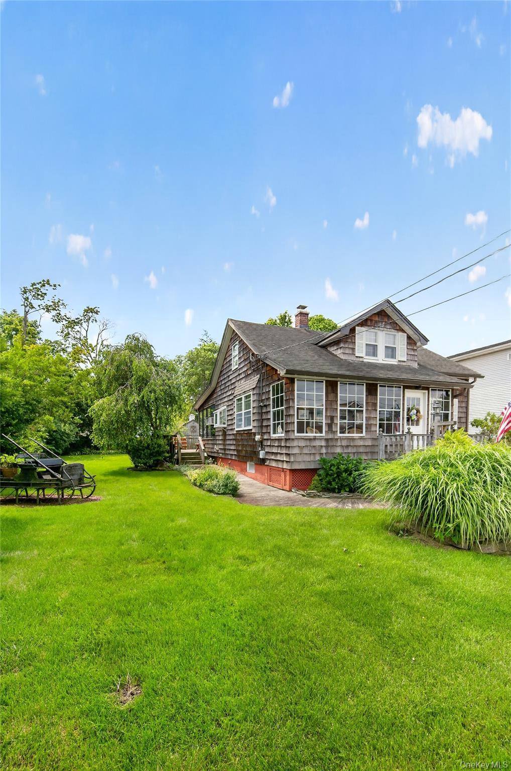 Single Family Cedar Street Suffolk County, NY 11751, MLS-1032012-4