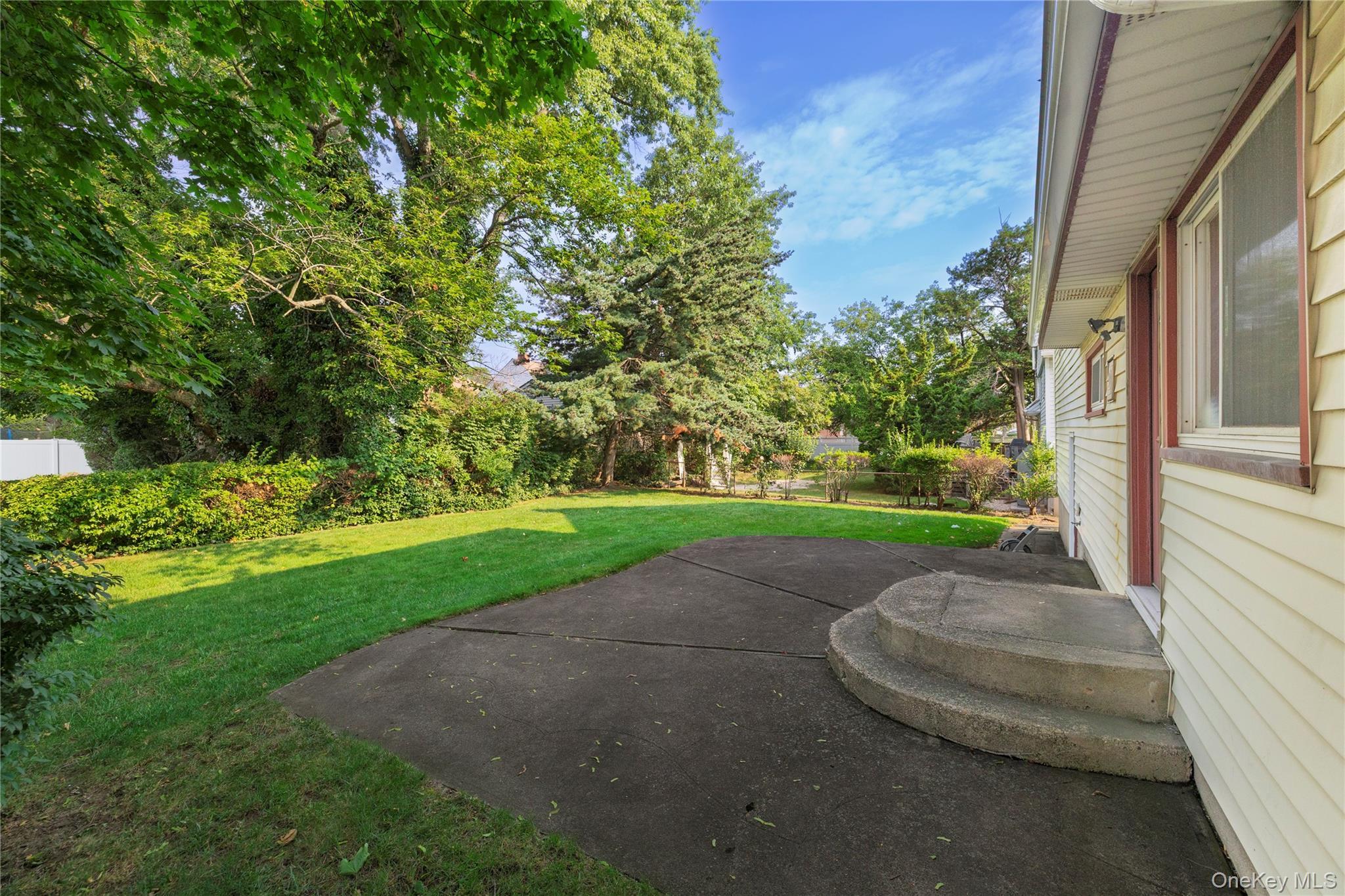 Single Family Fulton Avenue Nassau County, NY 11572, MLS-1032013-23