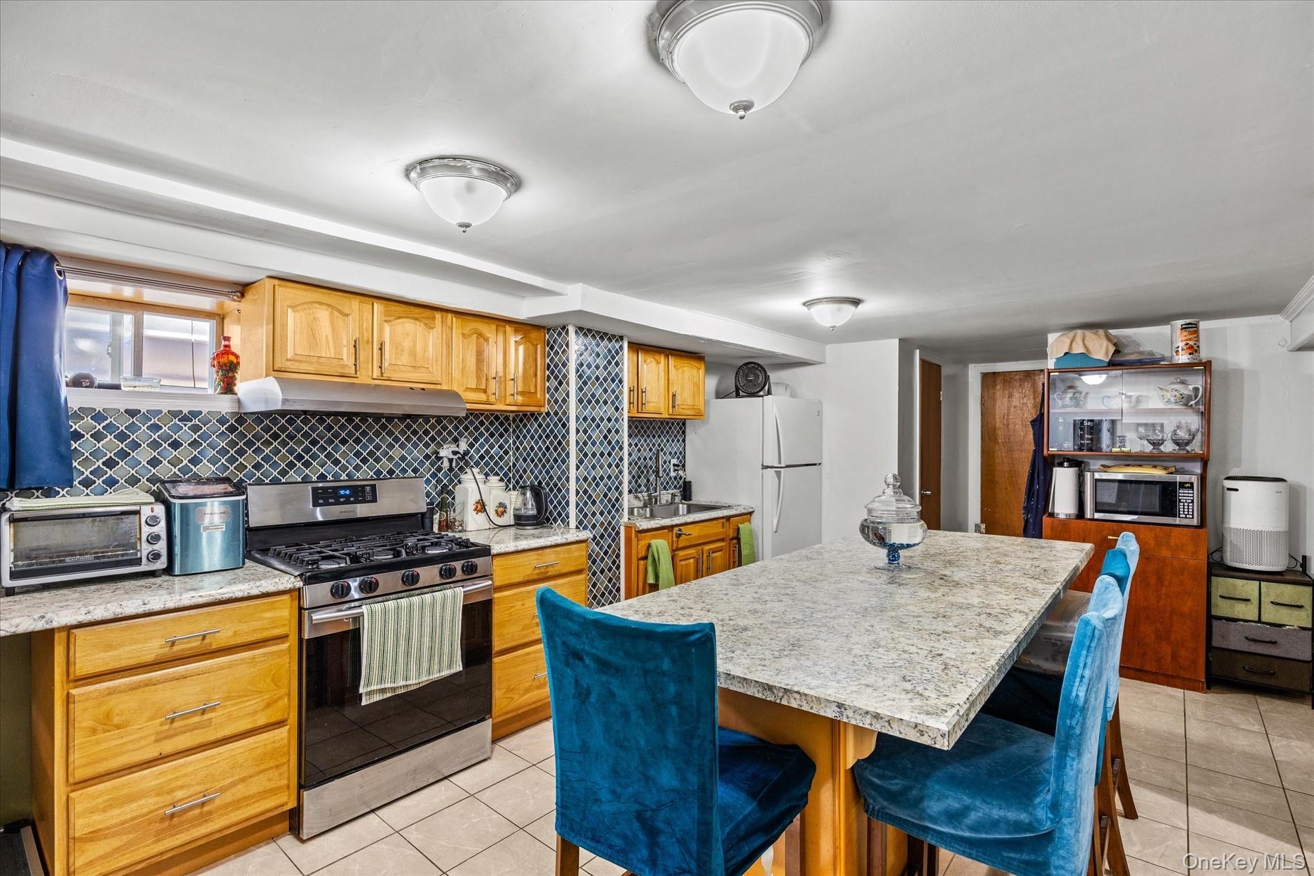 Single Family 122nd Street Queens, NY 11420, MLS-1032017-37