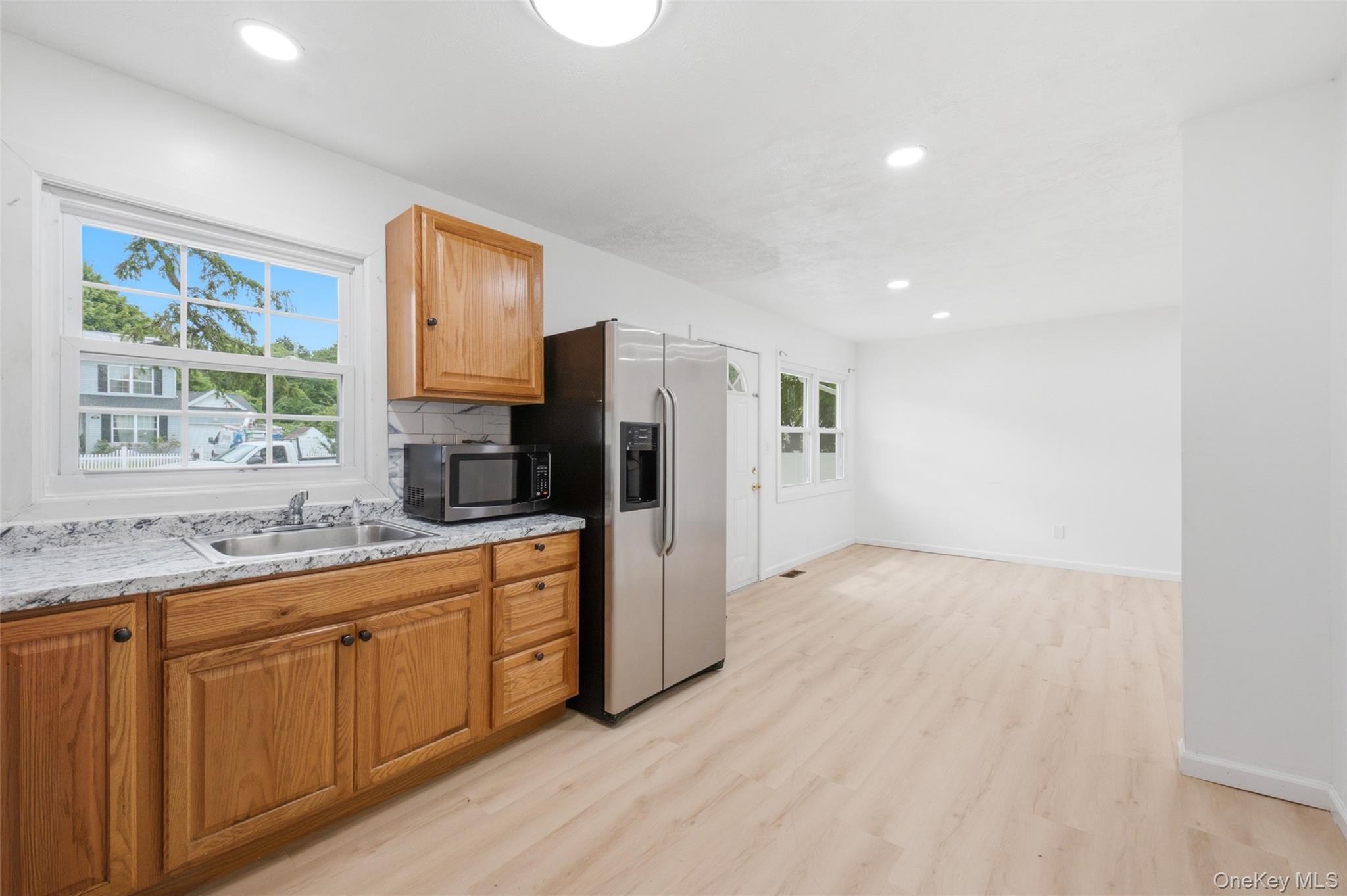 Single Family Bourdois Avenue Suffolk County, NY 11713, MLS-1032046-11