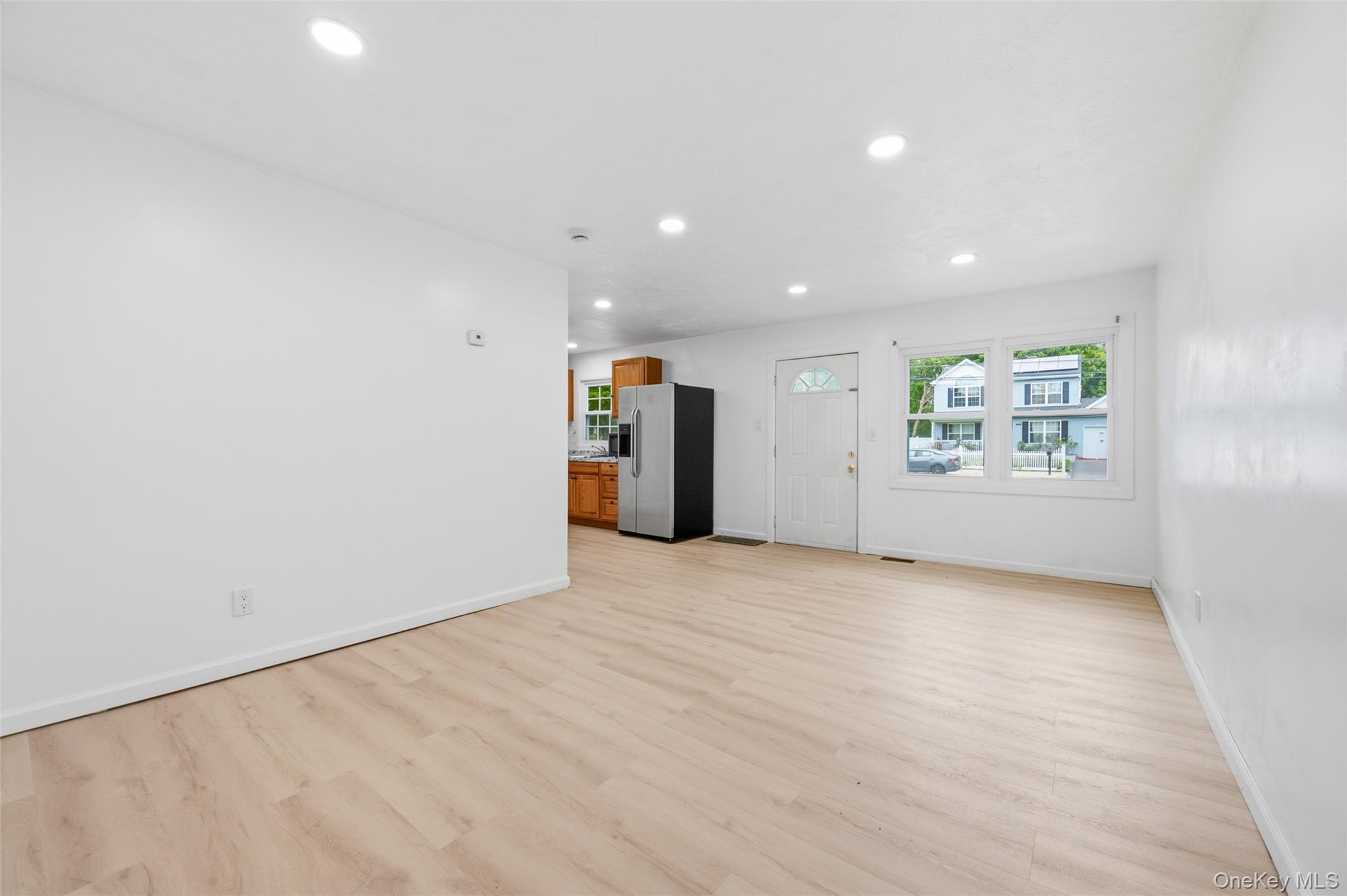 Single Family Bourdois Avenue Suffolk County, NY 11713, MLS-1032046-8