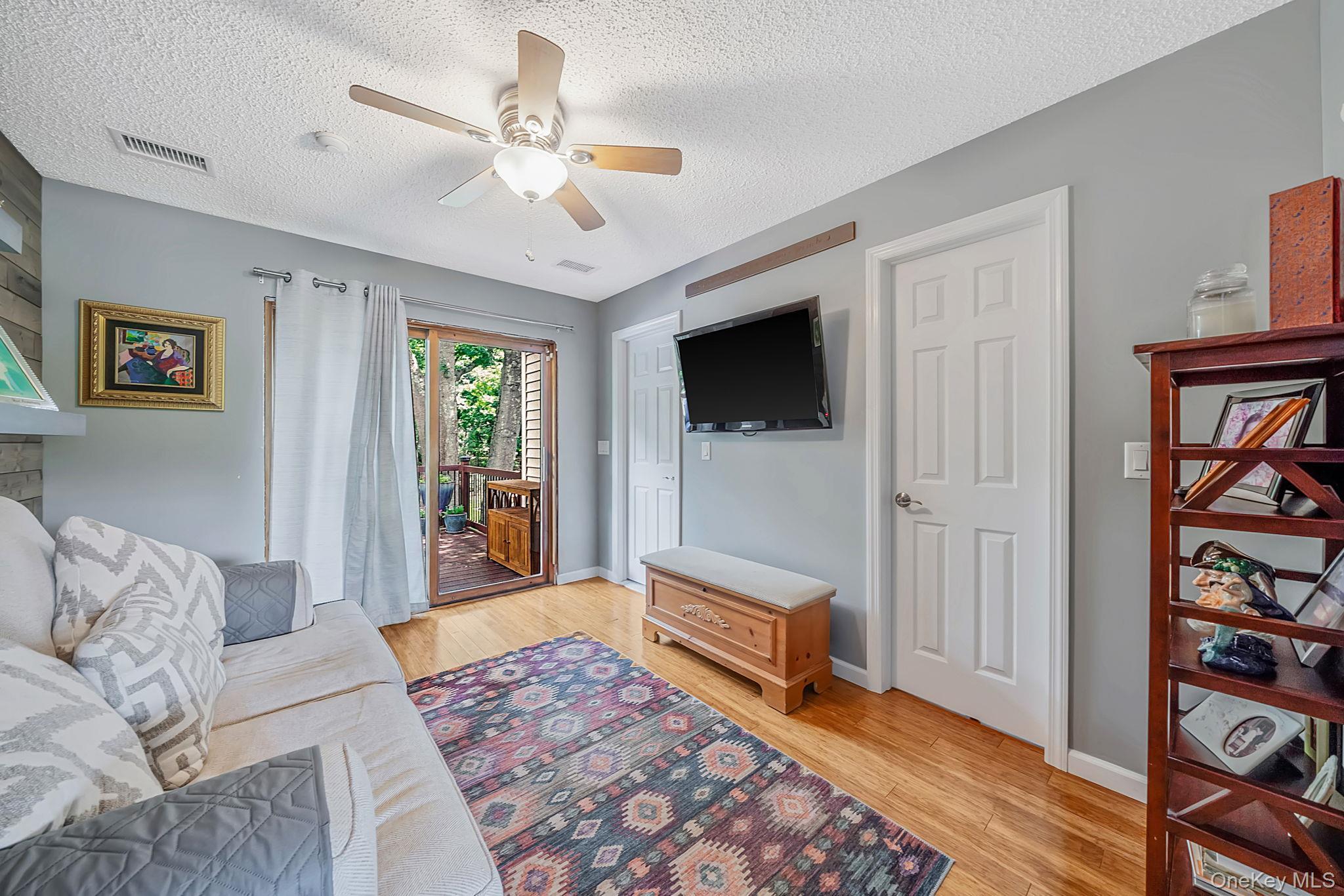 Single Family Robinson Avenue Suffolk County, NY 11772, MLS-1032055-22