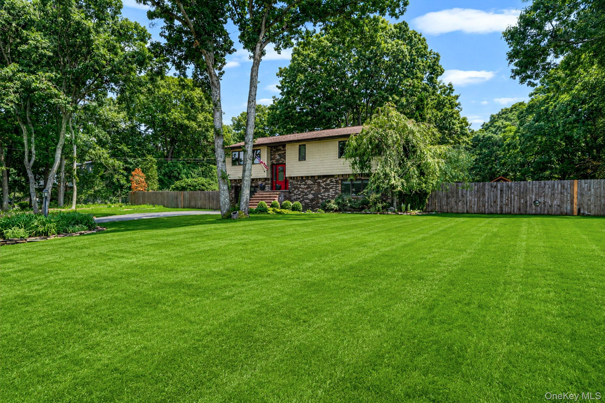 Single Family Robinson Avenue Suffolk County, NY 11772, MLS-1032055-3