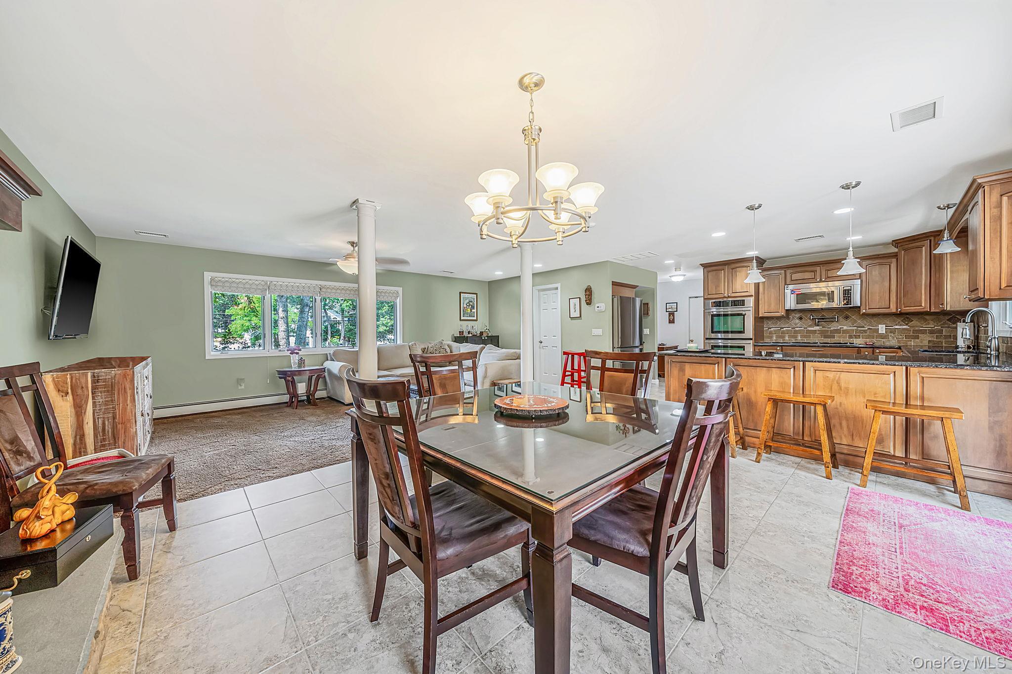 Single Family Robinson Avenue Suffolk County, NY 11772, MLS-1032055-8