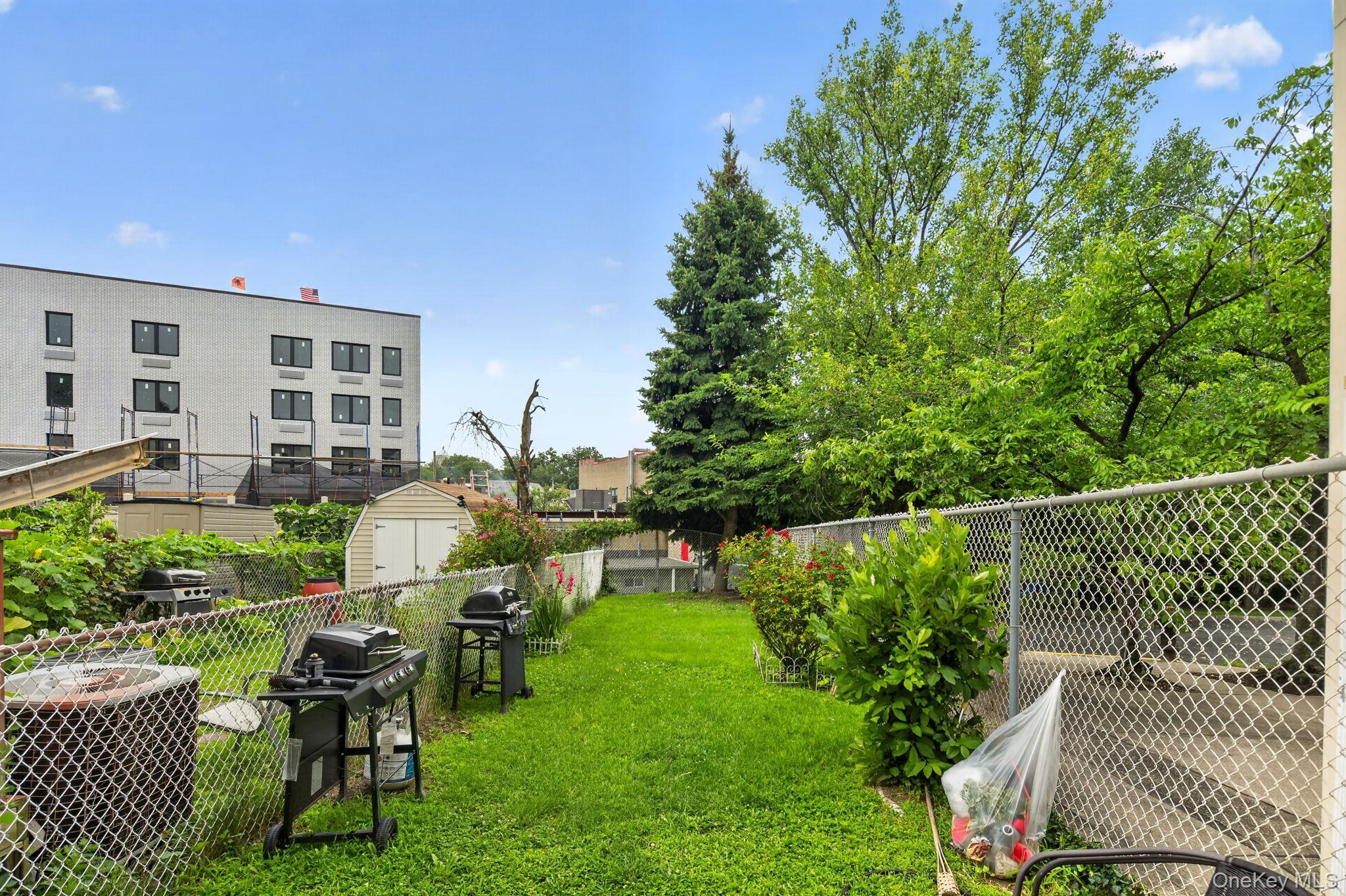 Single Family Tappen Court  Staten Island, NY 10304, MLS-1032085-20