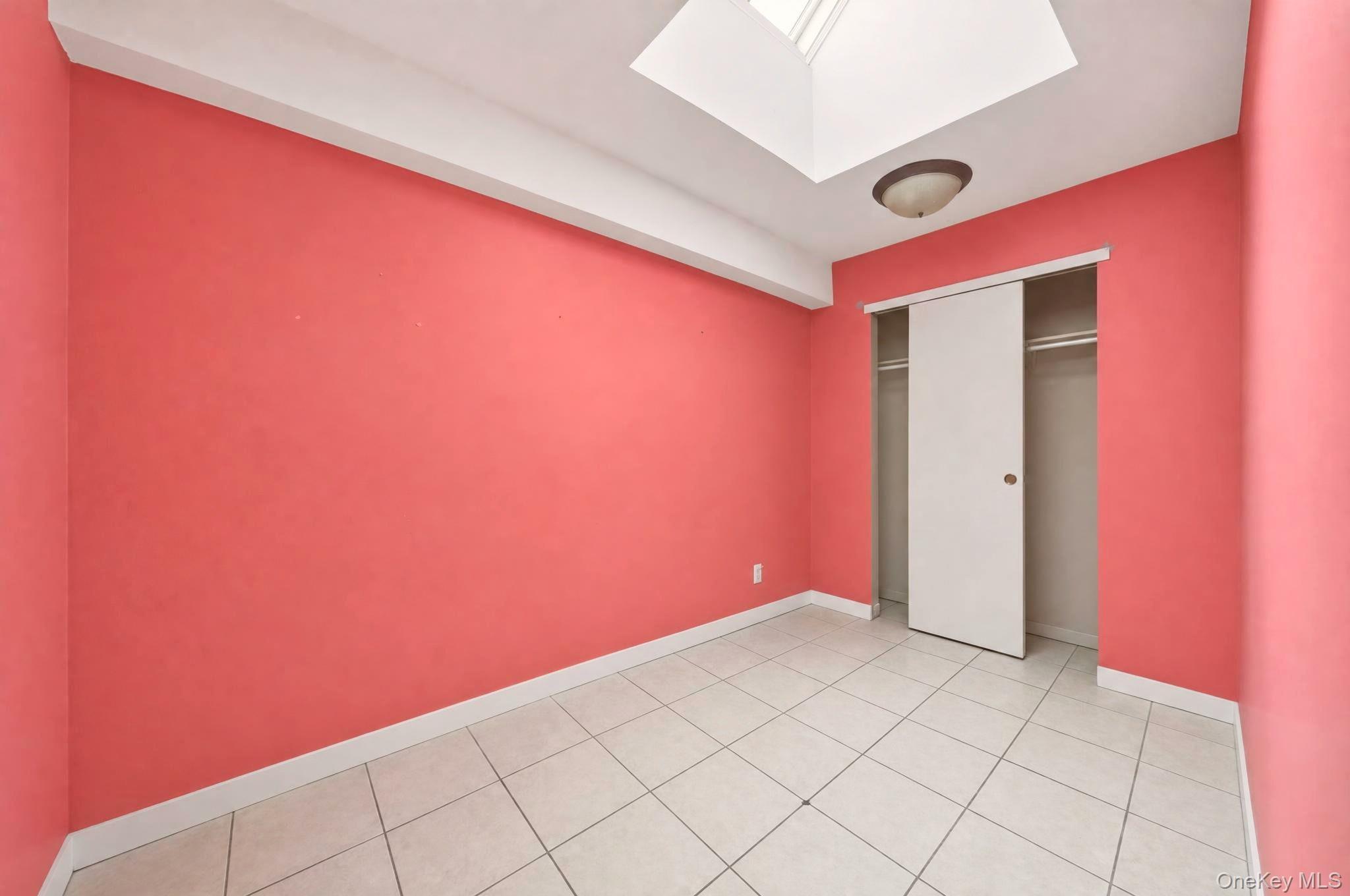 Single Family Tappen Court Staten Island, NY 10304, MLS-1032085-9