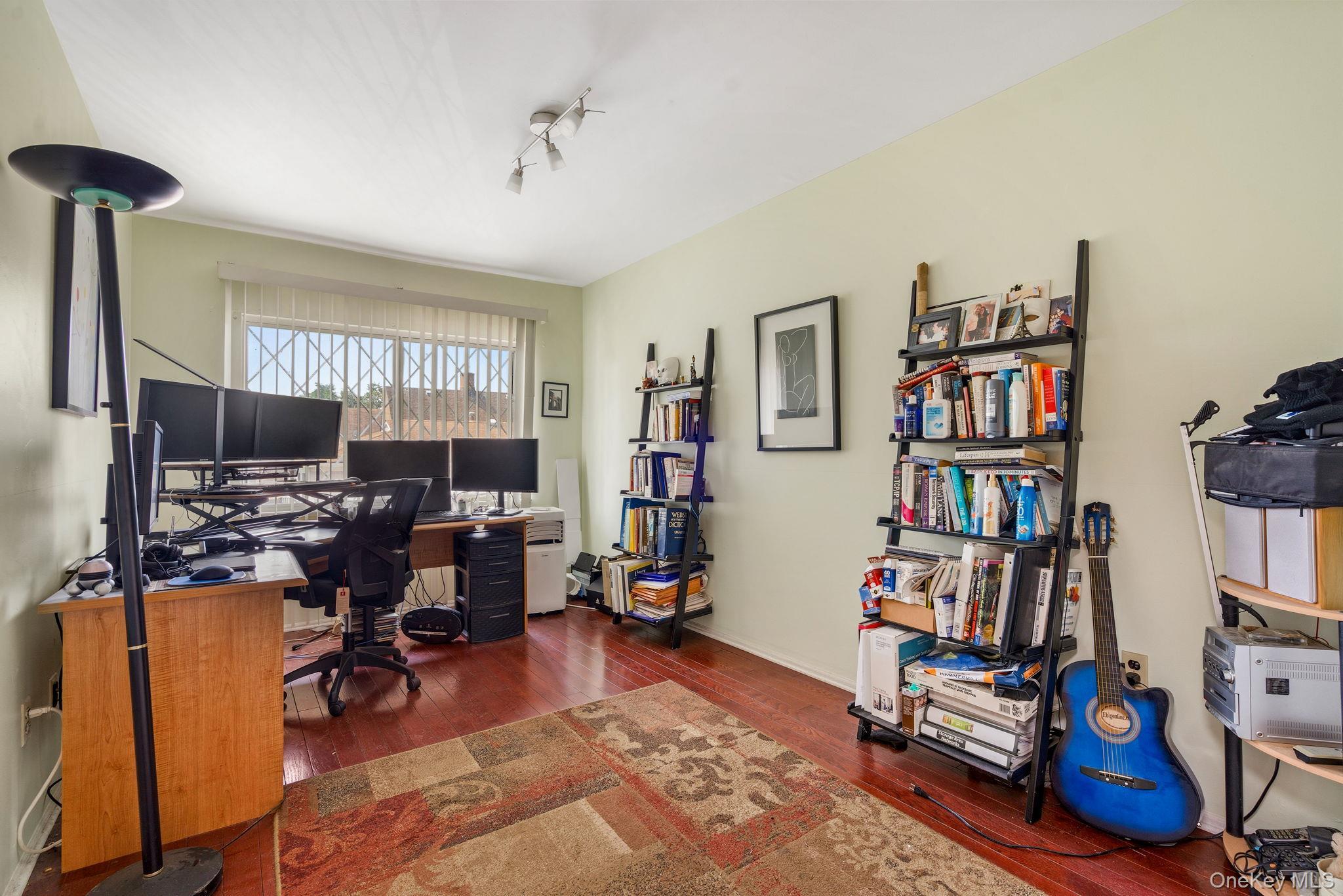 Single Family Vogel Loop Staten Island, NY 10314, MLS-1032088-11