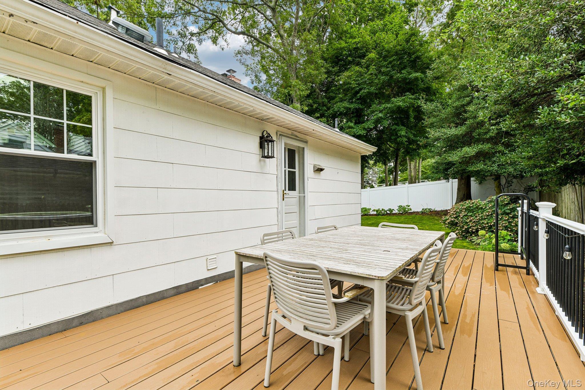 Single Family Solitaire Road Suffolk County, NY 11778, MLS-1032096-21
