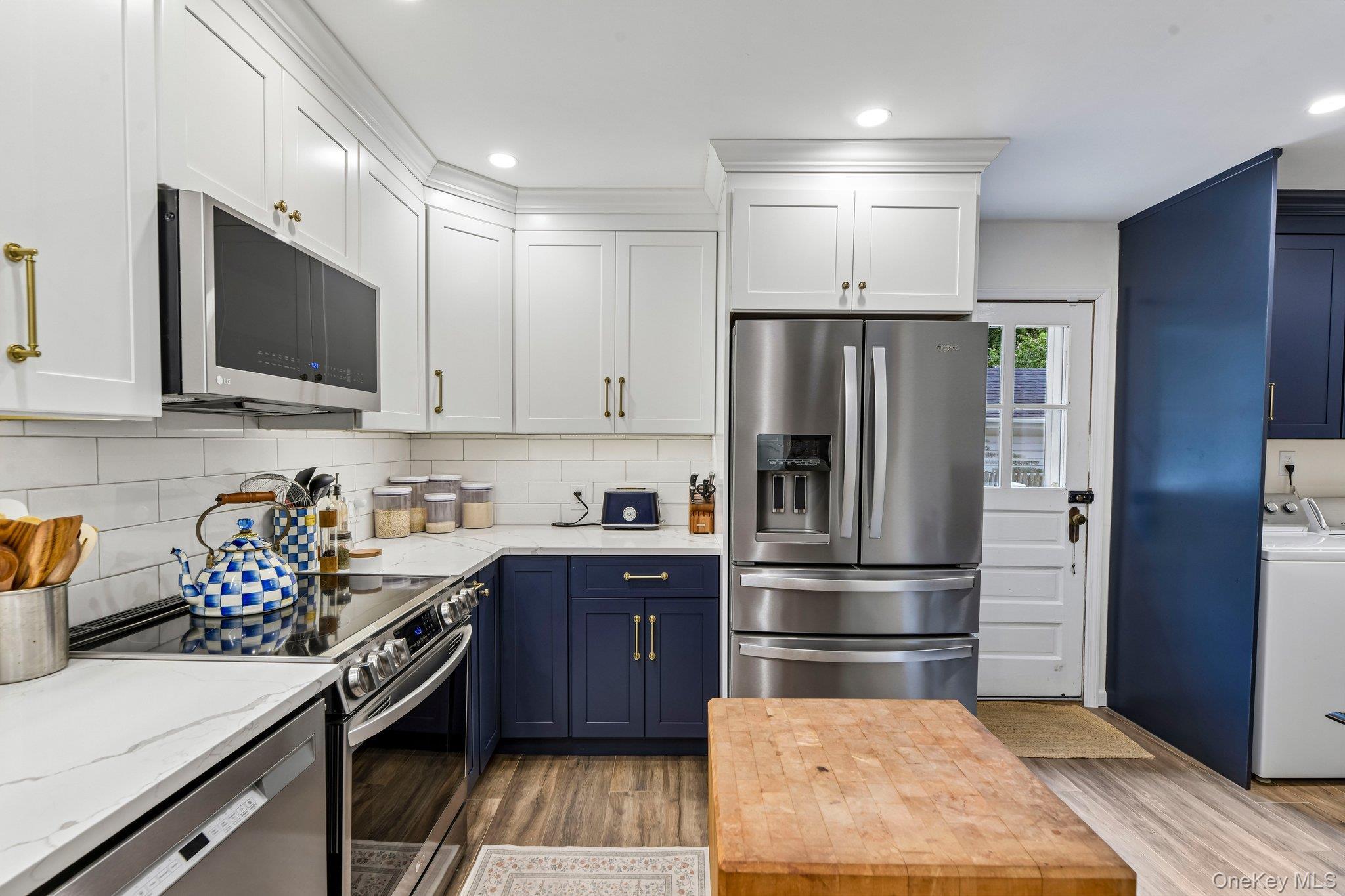 Single Family Solitaire Road Suffolk County, NY 11778, MLS-1032096-8