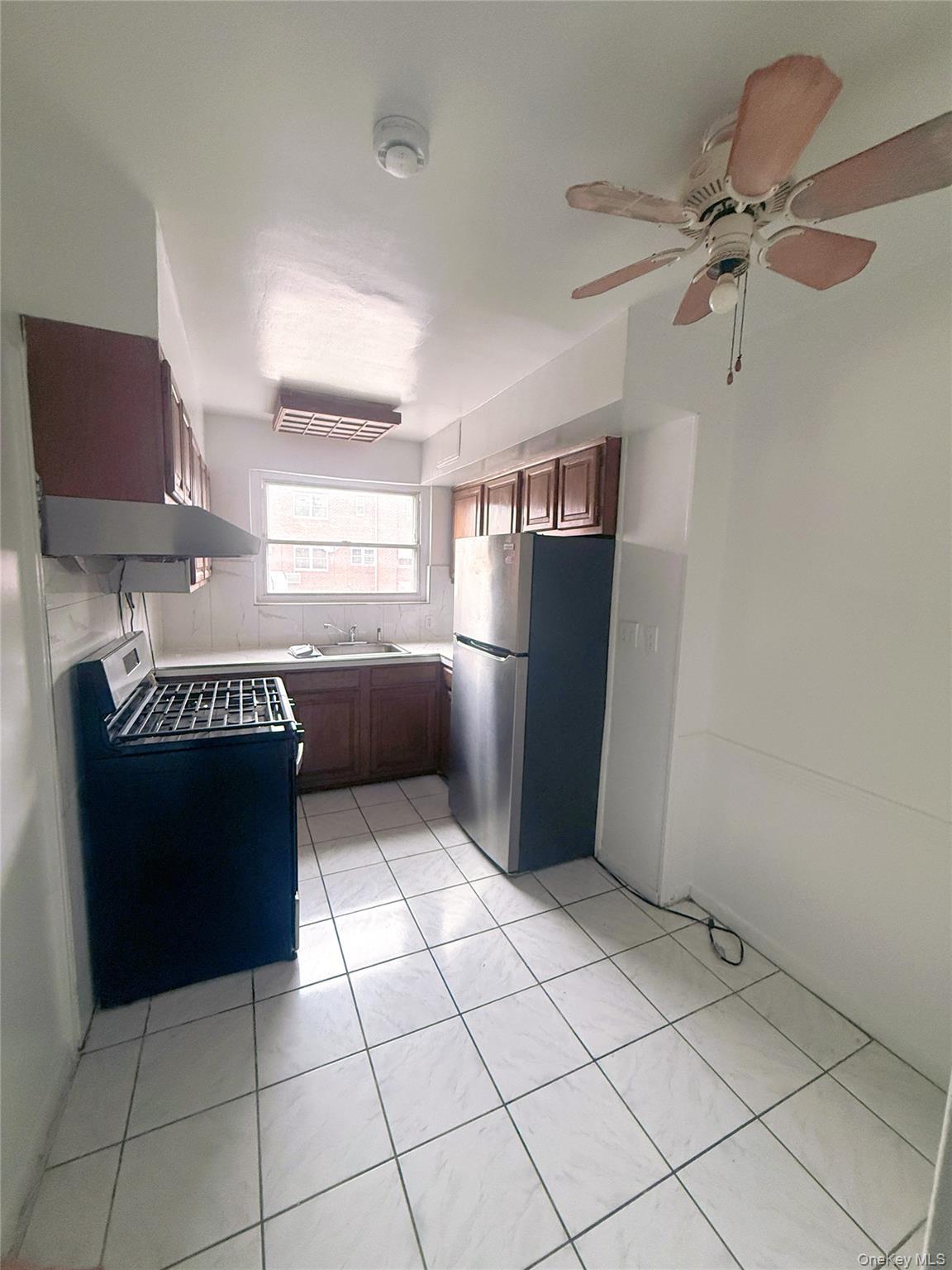 Single Family 58th Avenue  Queens, NY 11355, MLS-1032107-9